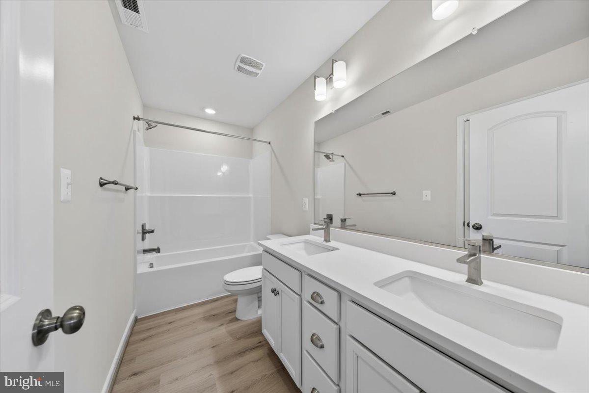 MILL RUN - Residential