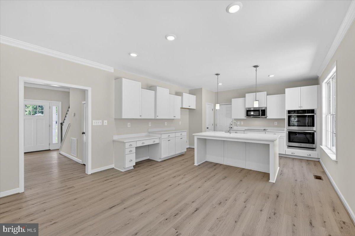 MILL RUN - Residential