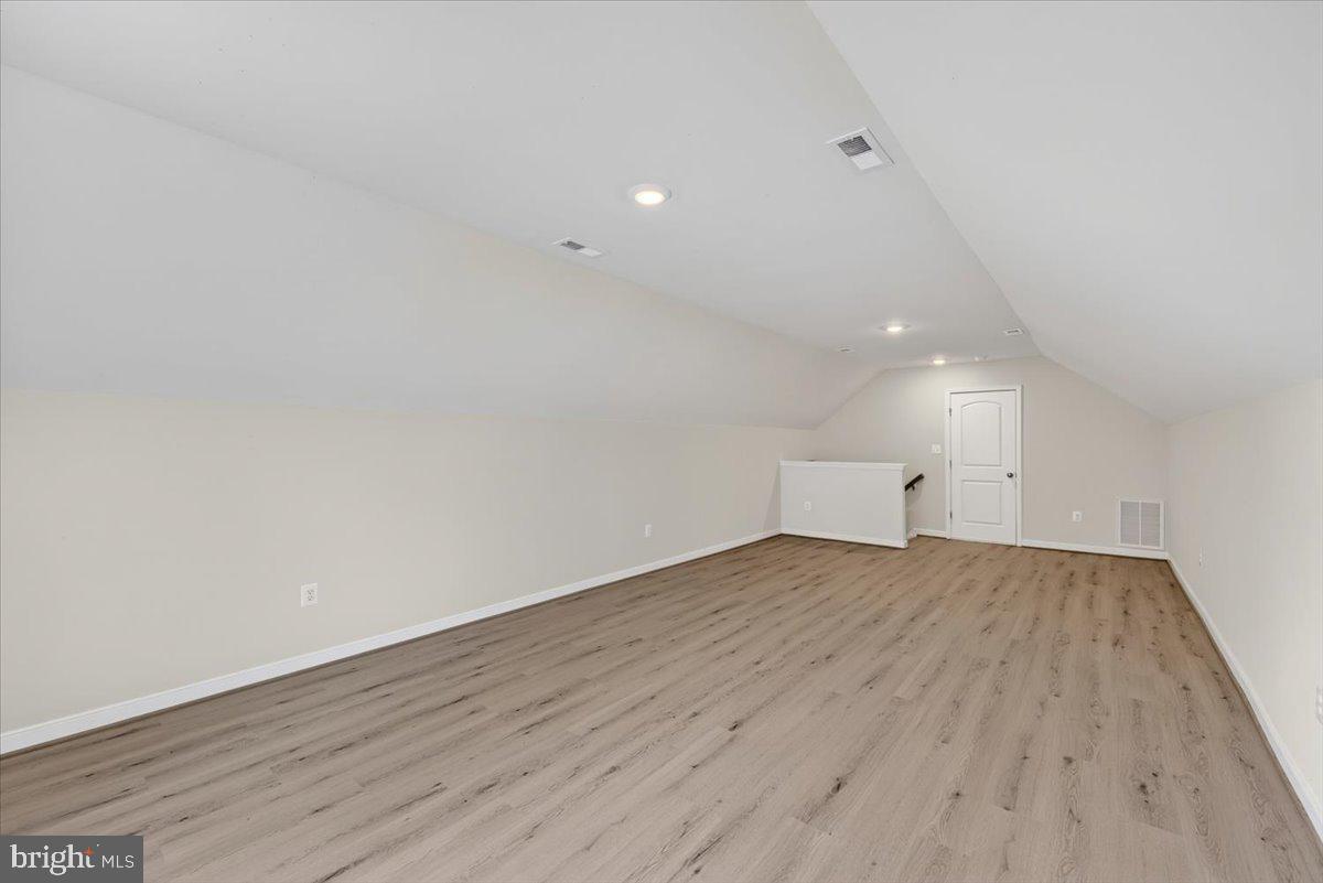 MILL RUN - Residential