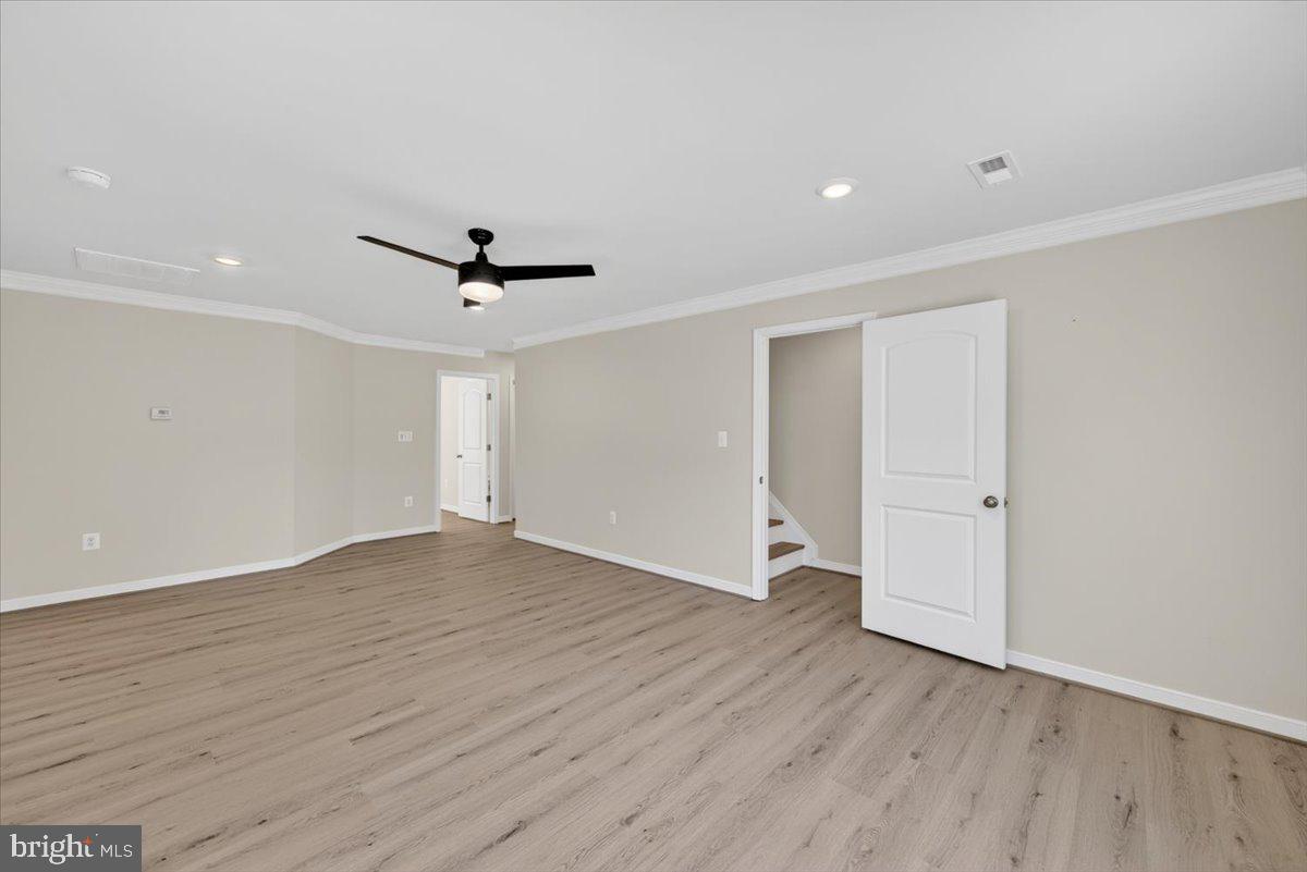 MILL RUN - Residential