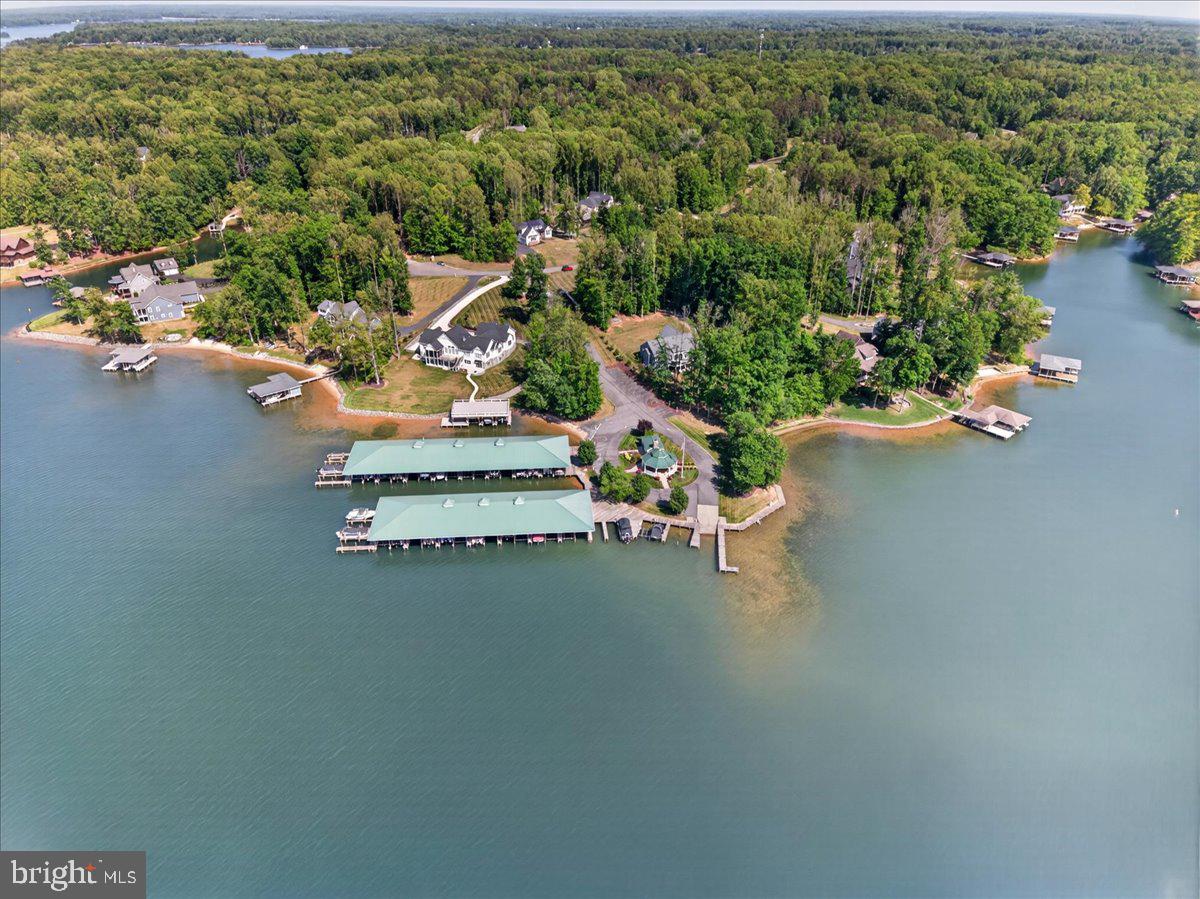MILL RUN - Residential