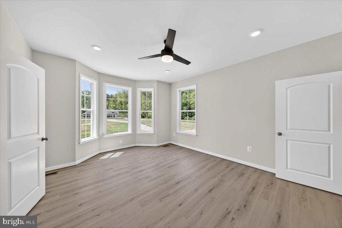 MILL RUN - Residential