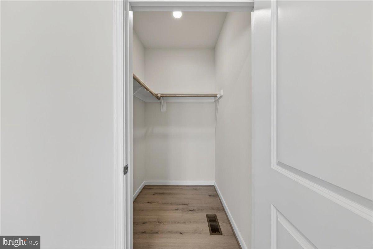 MILL RUN - Residential
