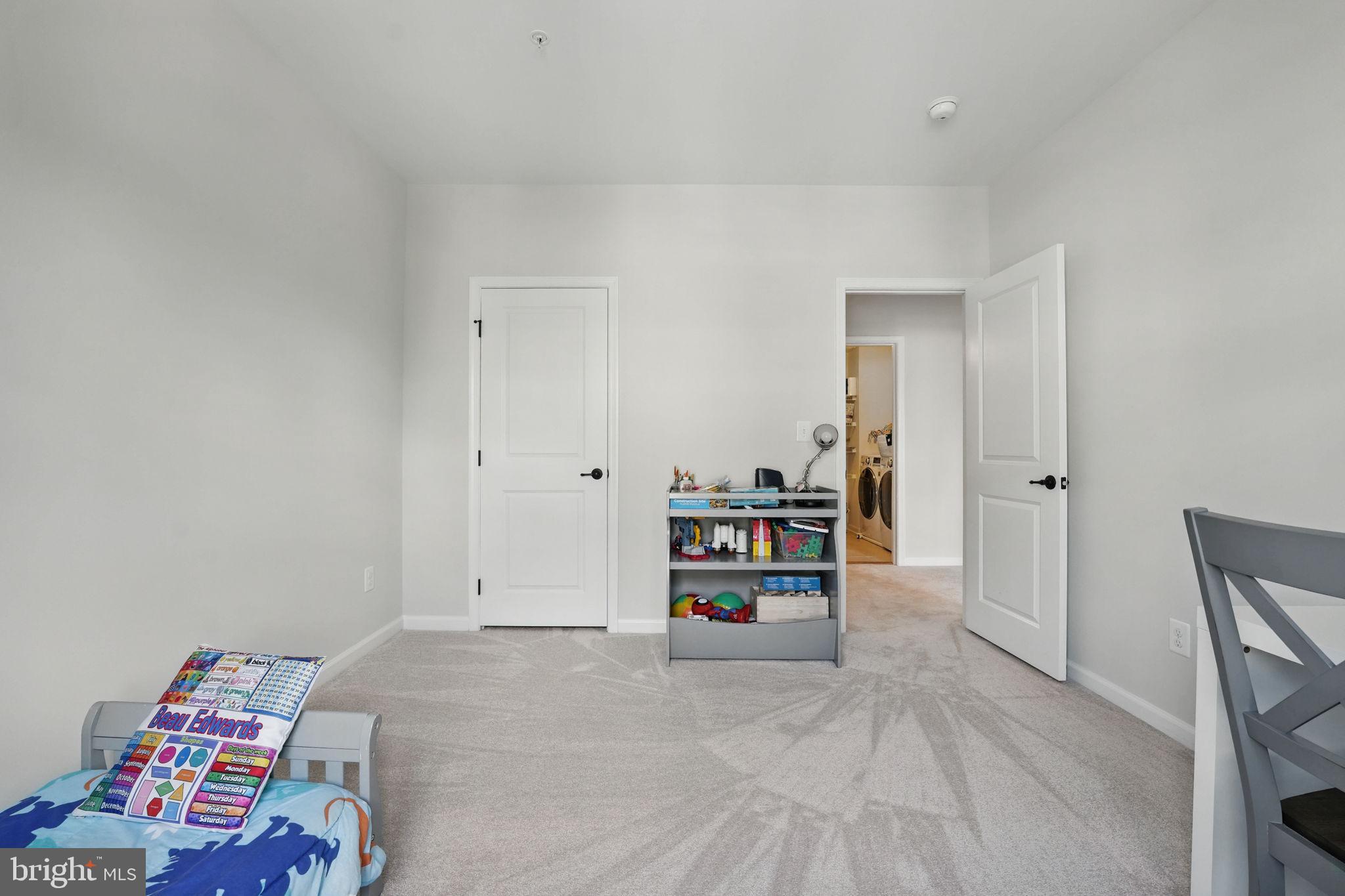 VIRGINIA MANOR CONDOMINIUM - Residential