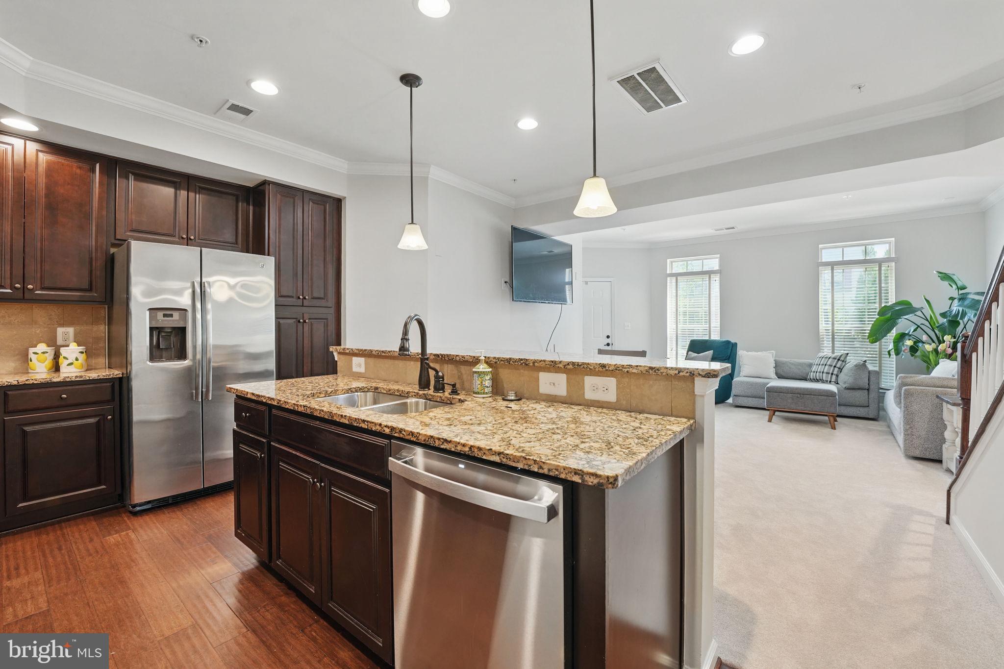 VIRGINIA MANOR CONDOMINIUM - Residential