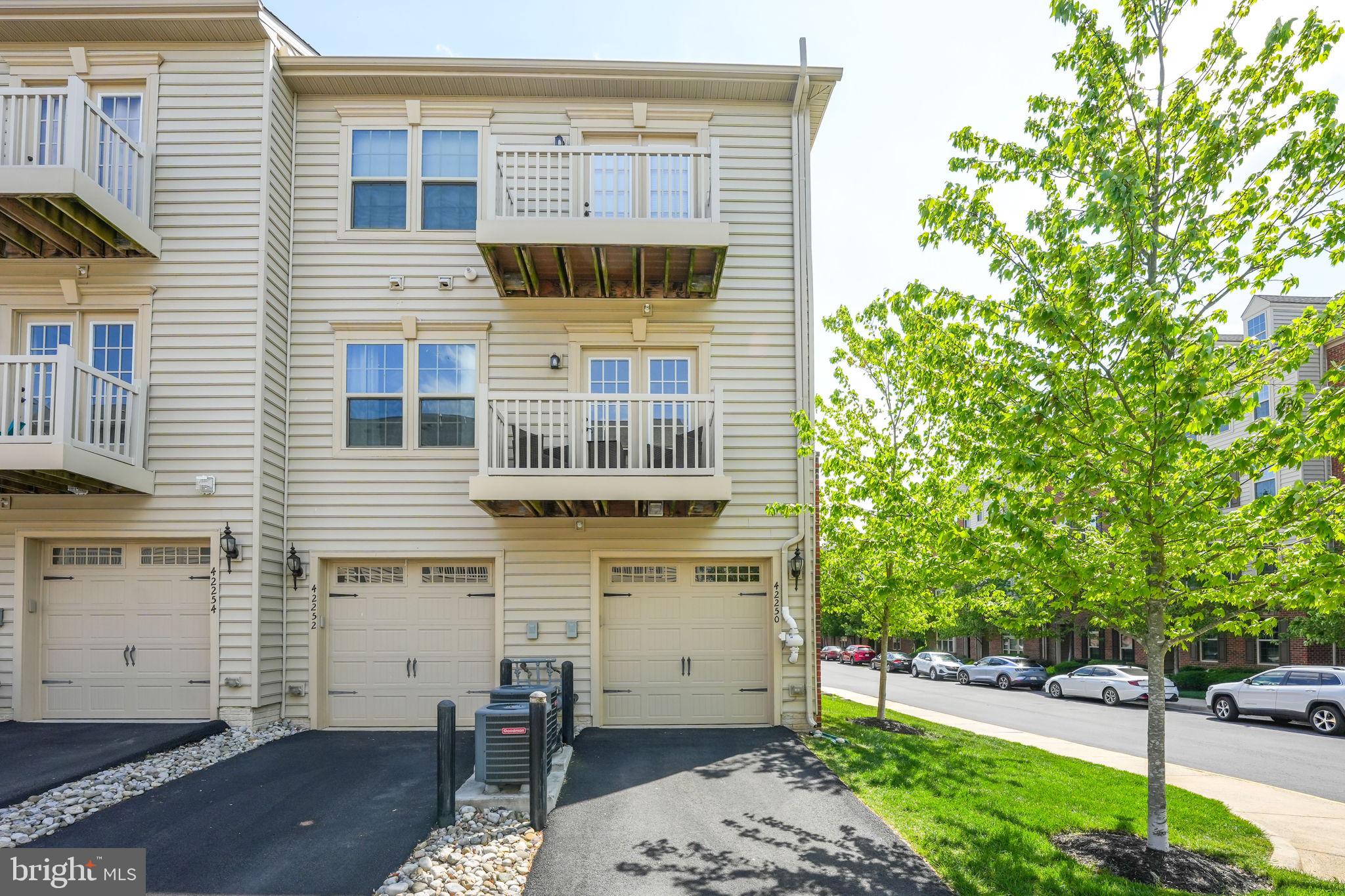 VIRGINIA MANOR CONDOMINIUM - Residential