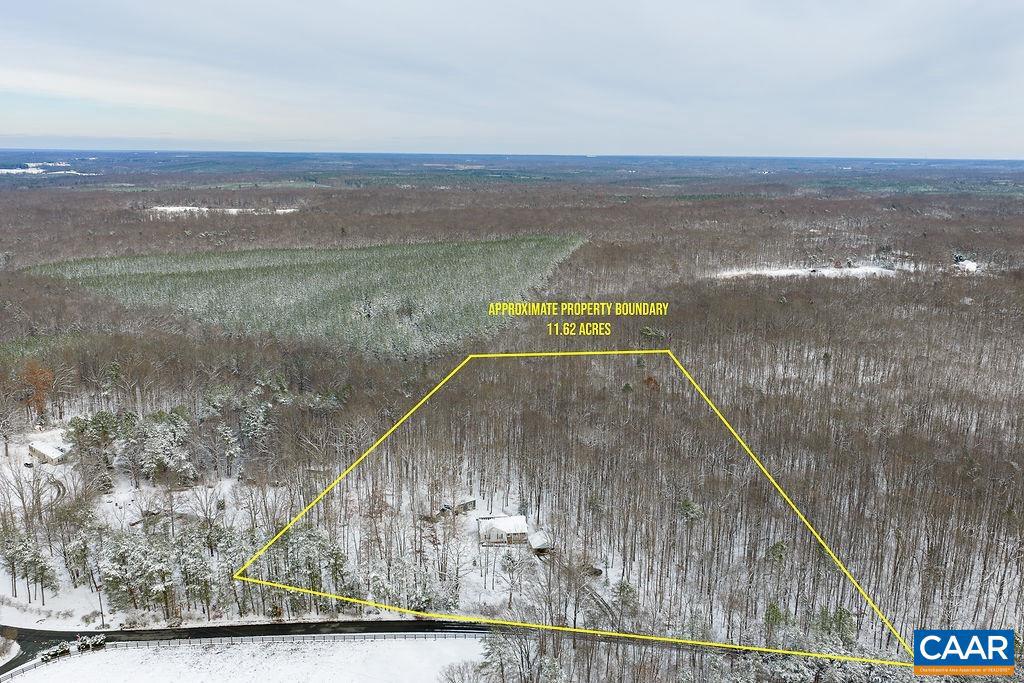 382 PATRICK HENRY PL