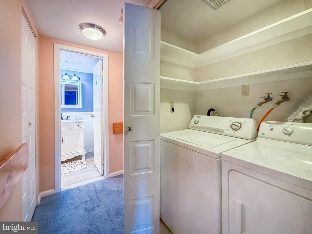 DELAIRE LANDING - Residential