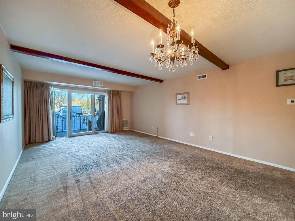 DELAIRE LANDING - Residential