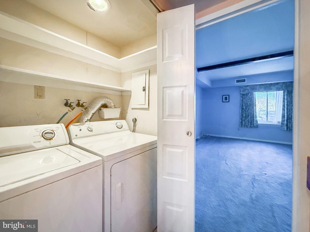 DELAIRE LANDING - Residential