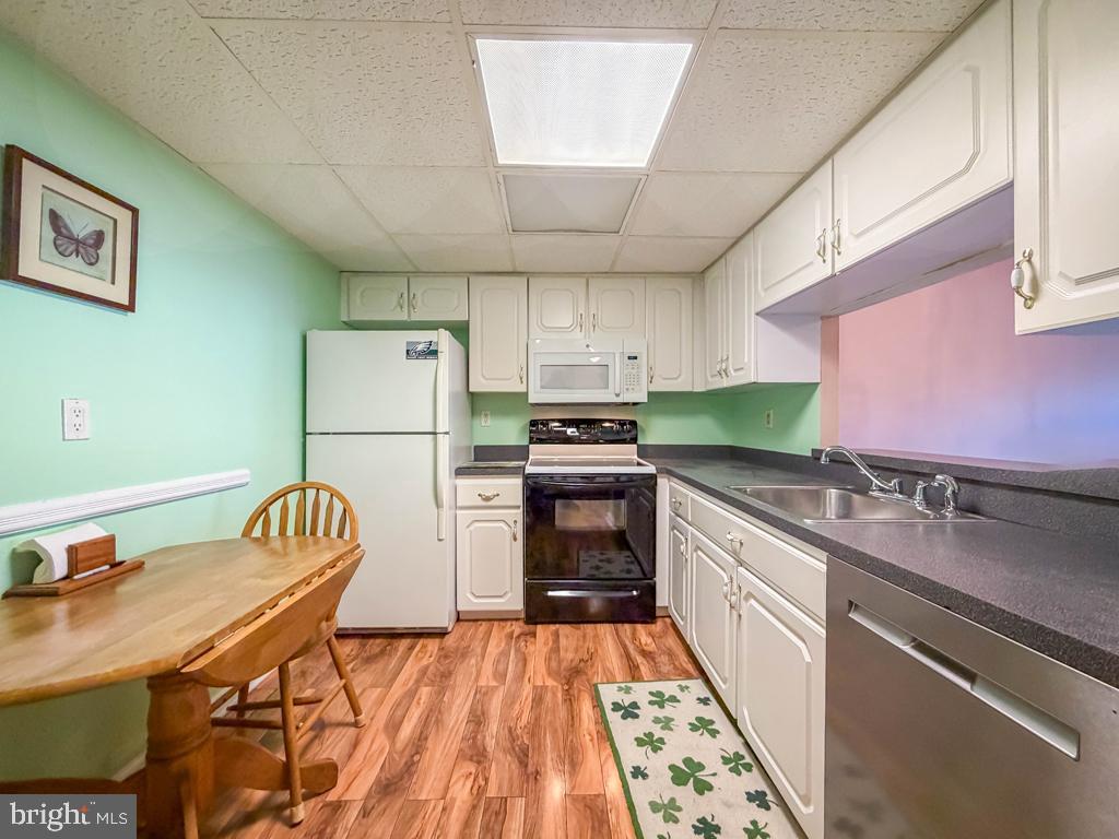 DELAIRE LANDING - Residential