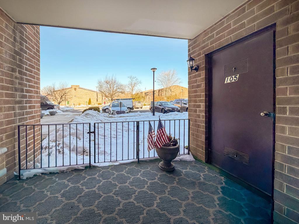 DELAIRE LANDING - Residential