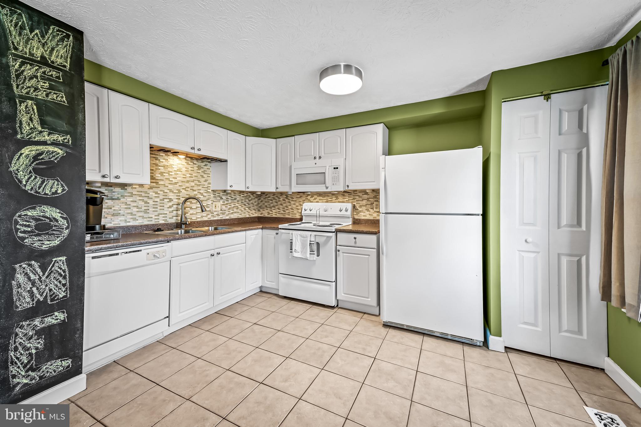 CASTLEMILL - Residential