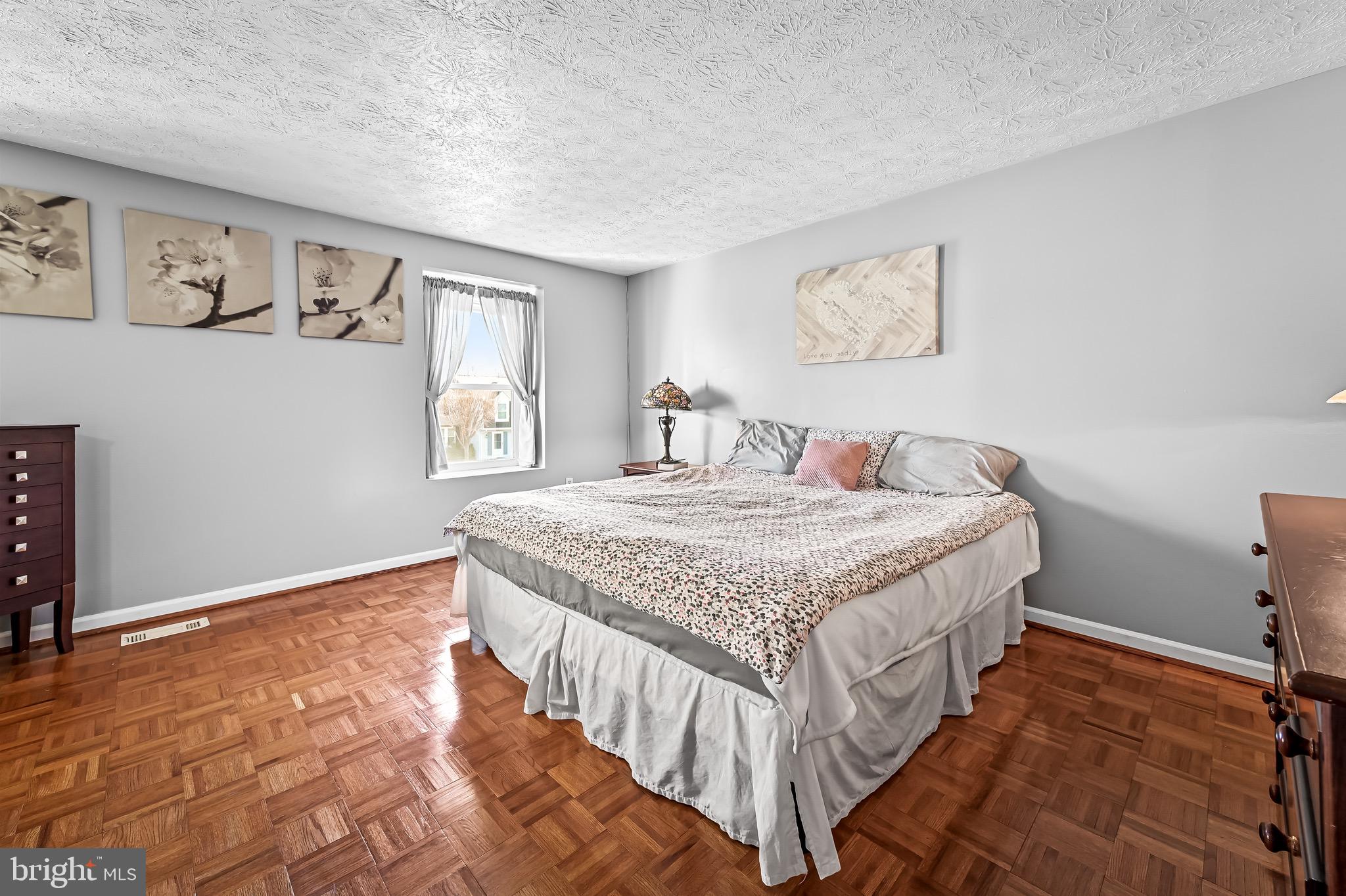 CASTLEMILL - Residential