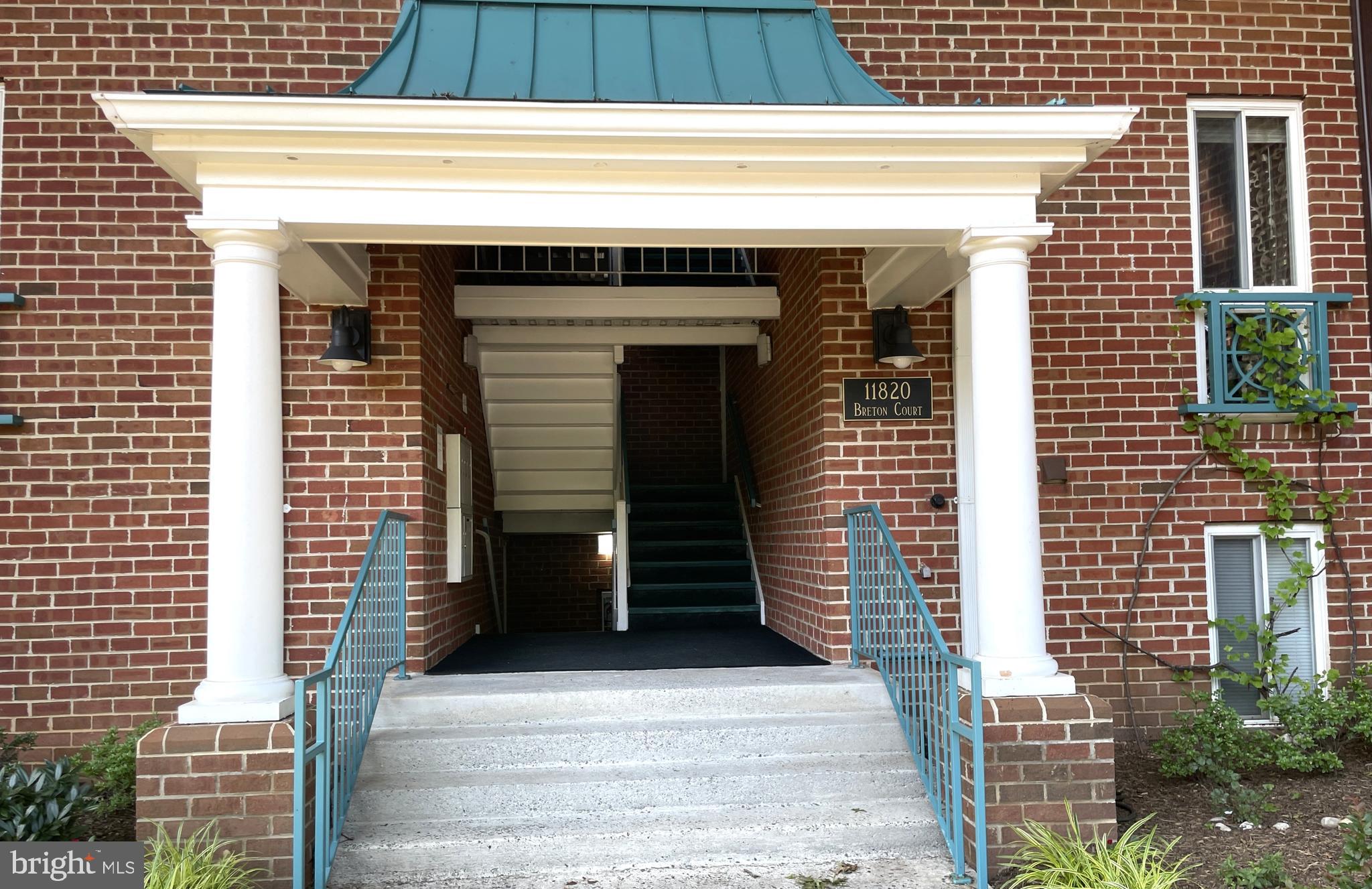 11820 BRETON COURT 22-D
