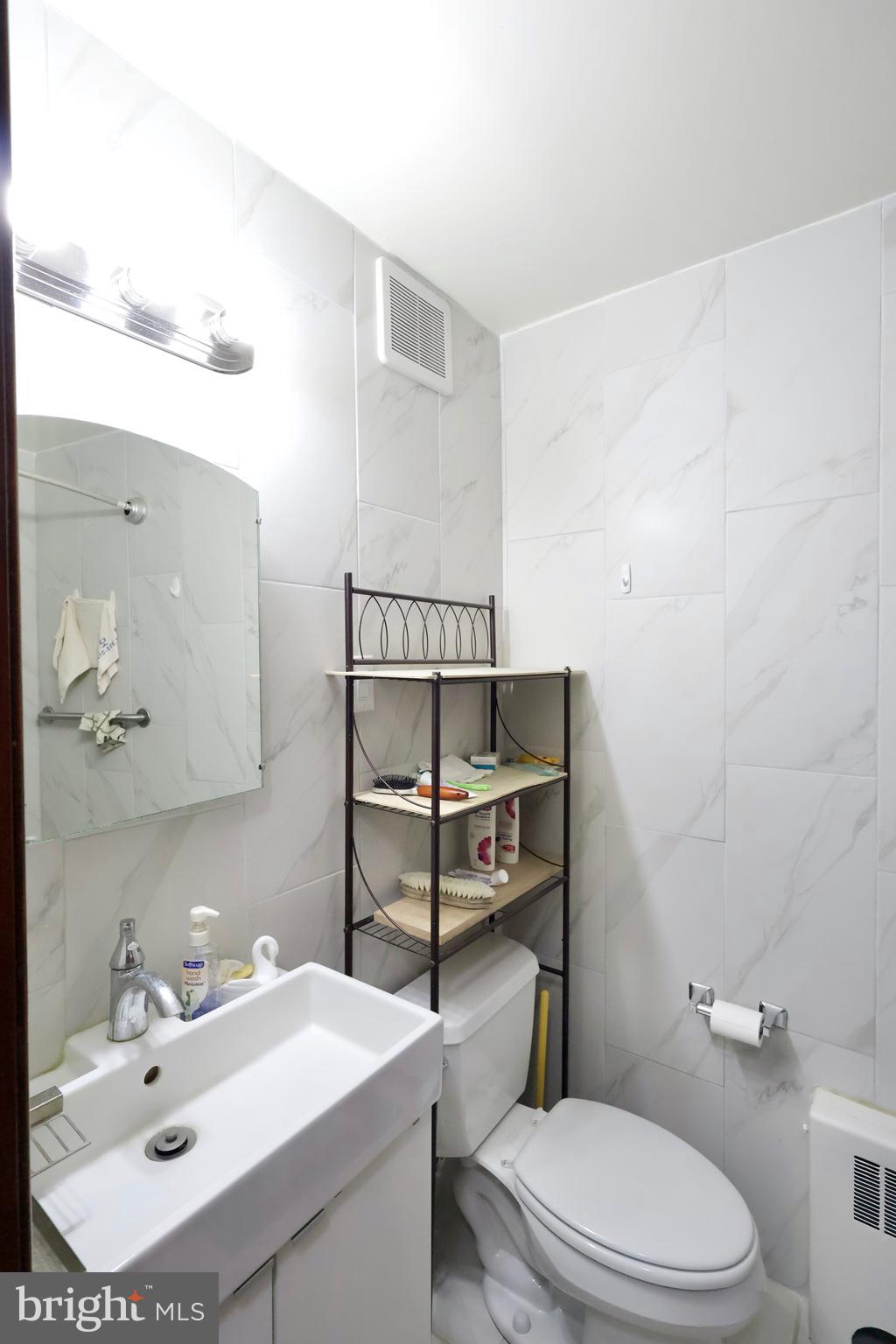 MAYFAIR (WEST) - Residential