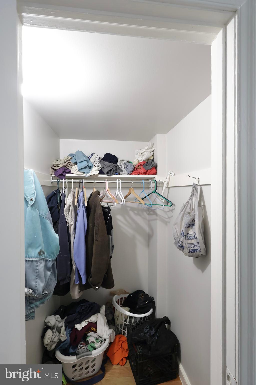 MAYFAIR (WEST) - Residential