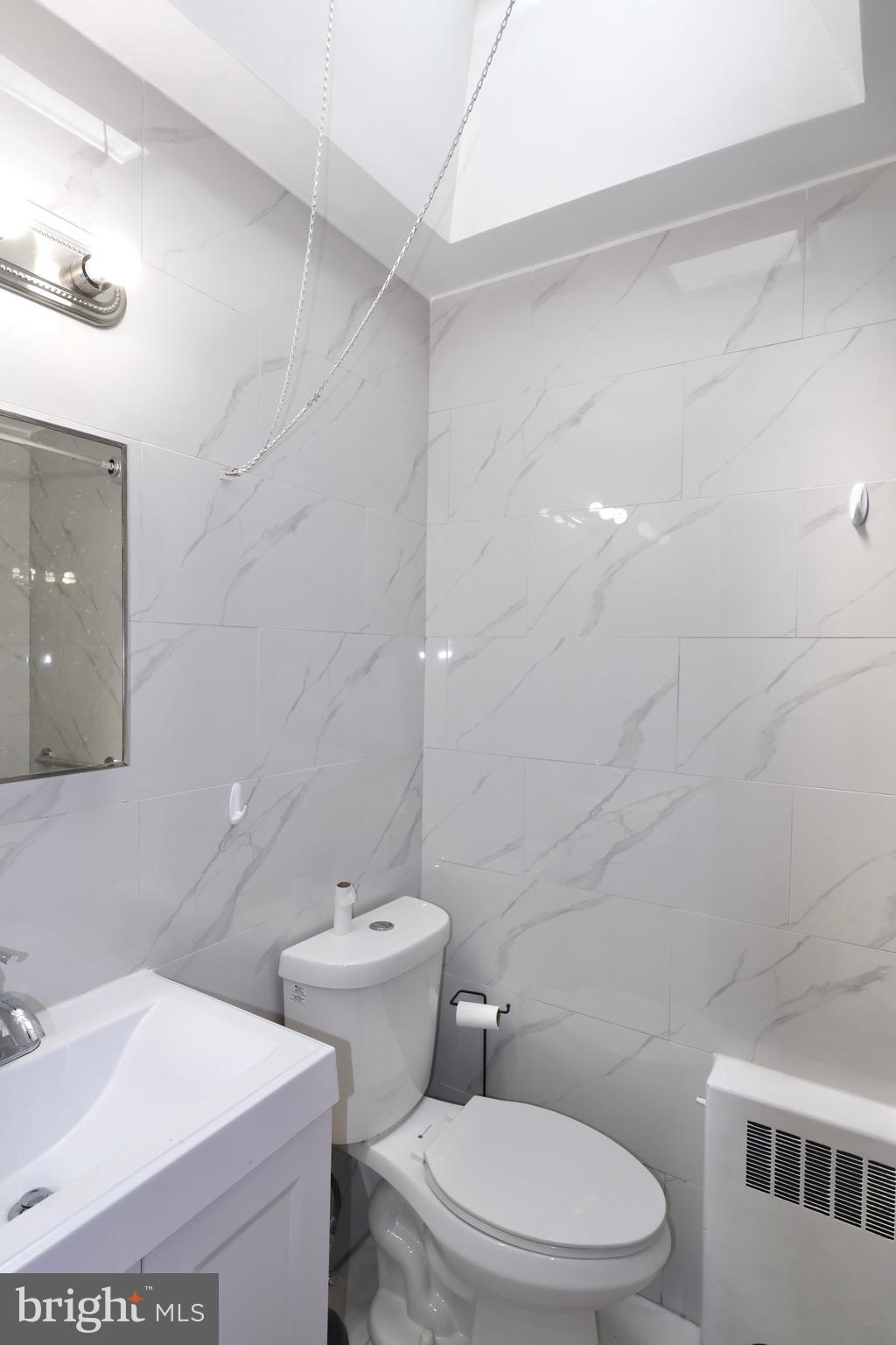 MAYFAIR (WEST) - Residential