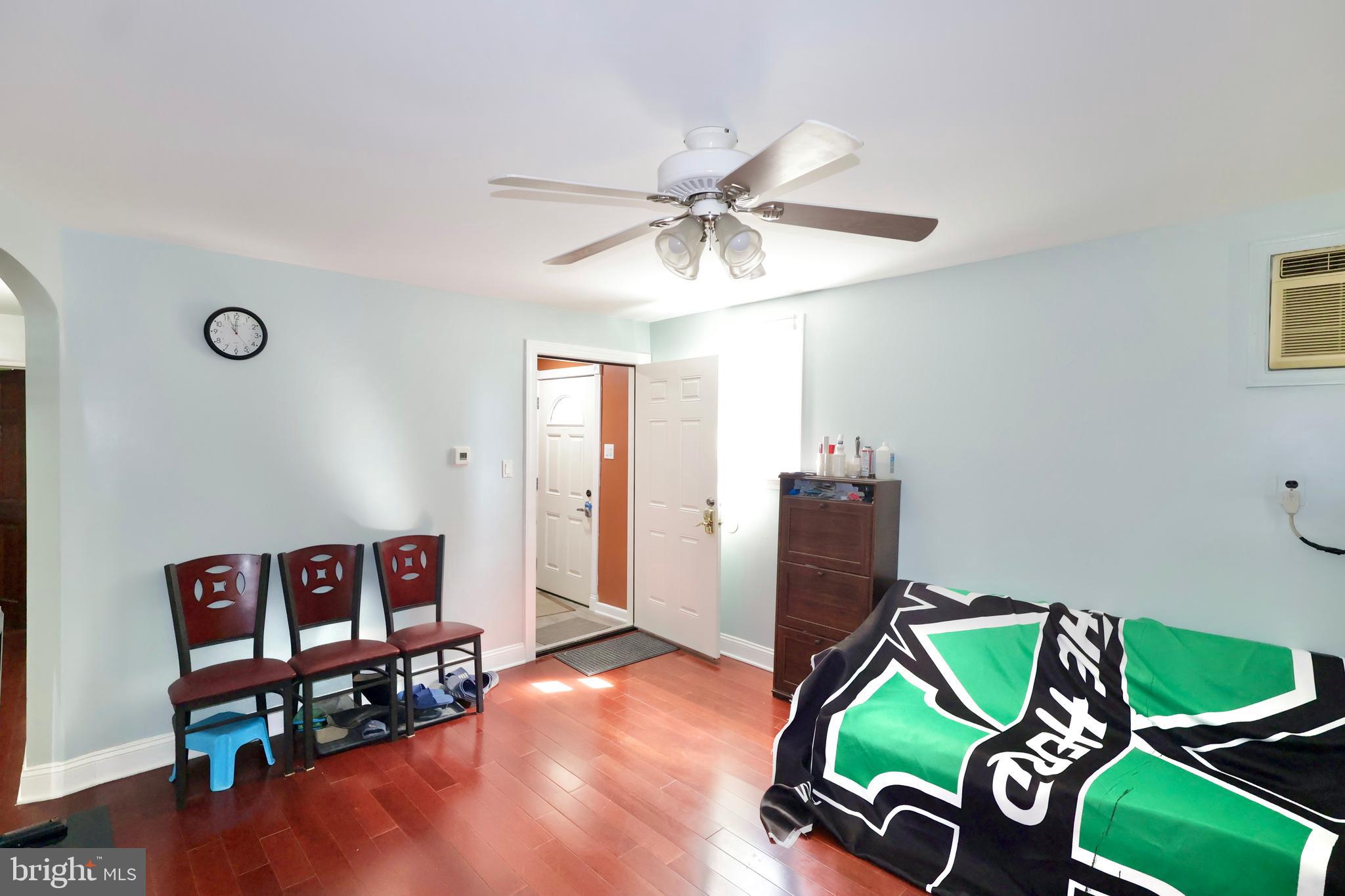 MAYFAIR (WEST) - Residential