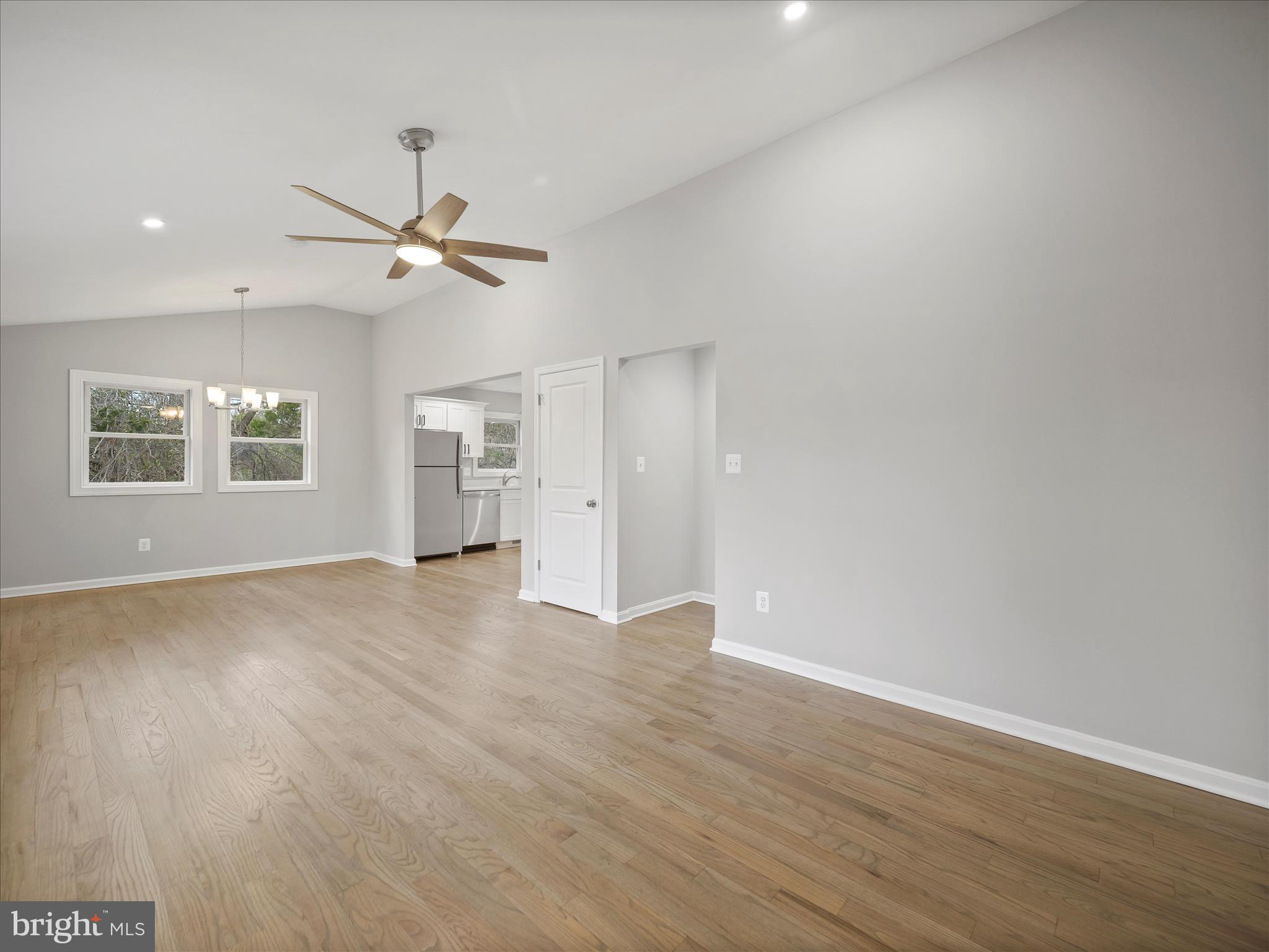 SHEN RIVER LAKES - Residential