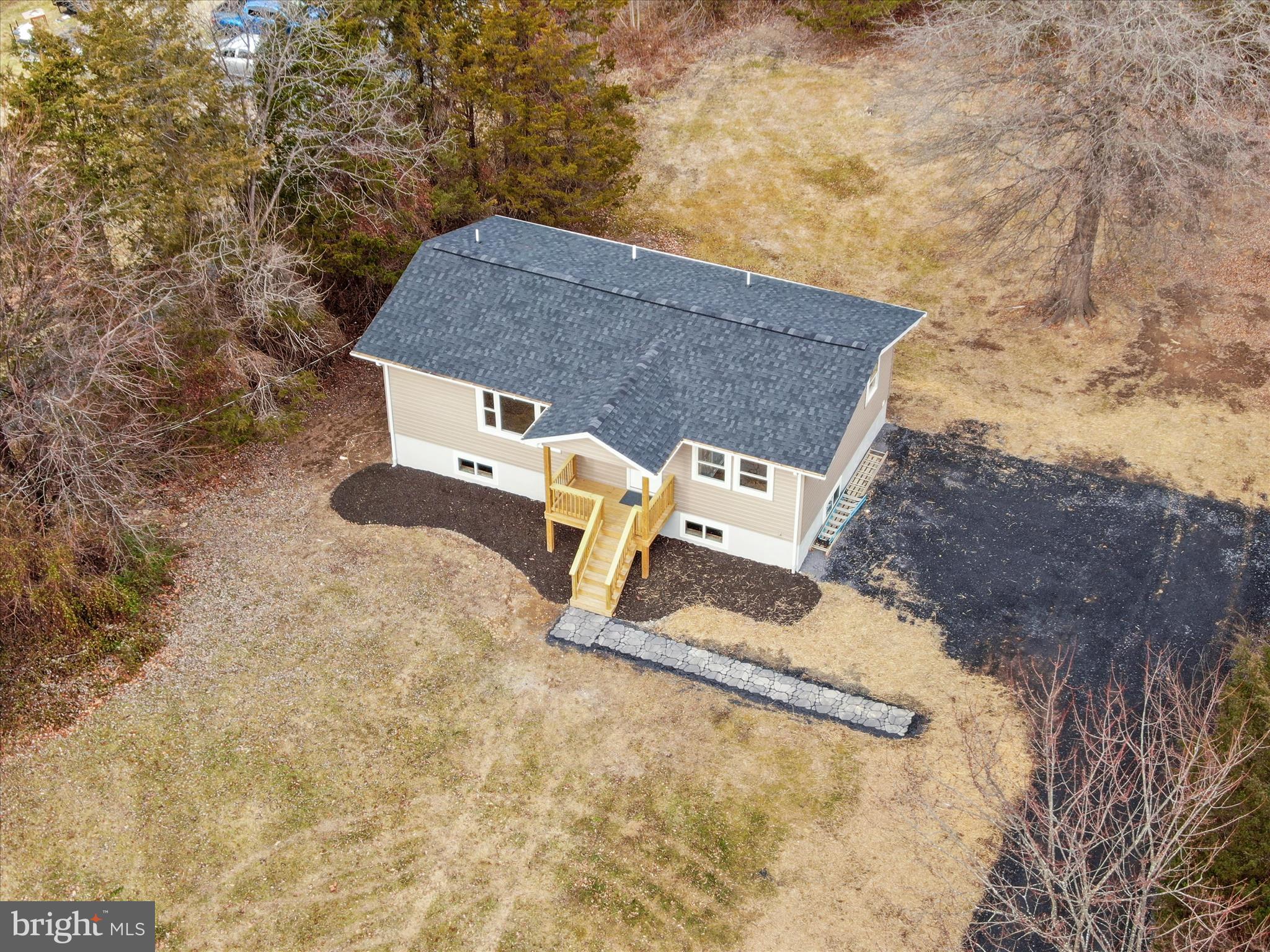 SHEN RIVER LAKES - Residential