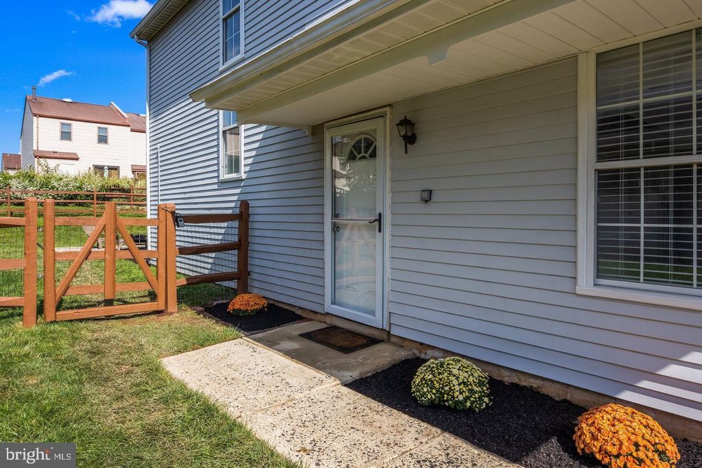 Photo of 1520 Russett Drive, WARMINSTER, PA 18974 (MLS # PABU2111560)