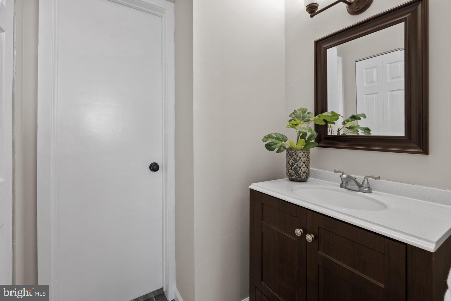 STOVER MILL - Residential Lease