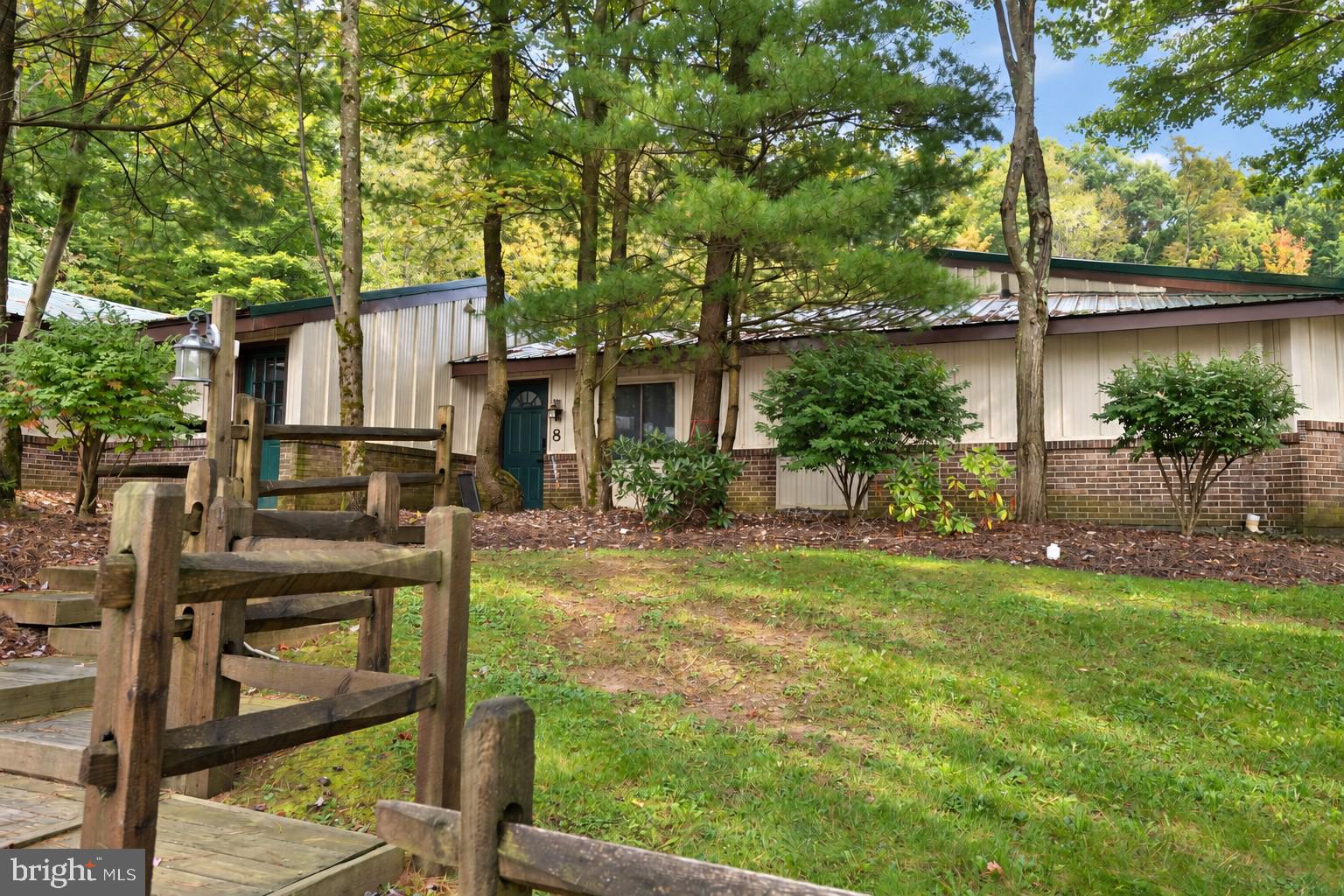 1724 MOSSER ROAD 8