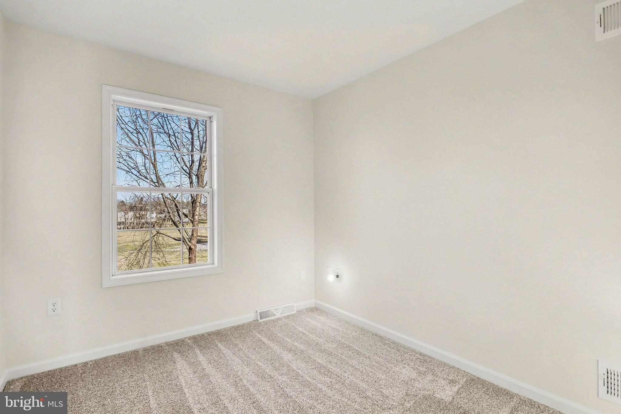 MAYTOWN VILLAGE SQUARE - Residential