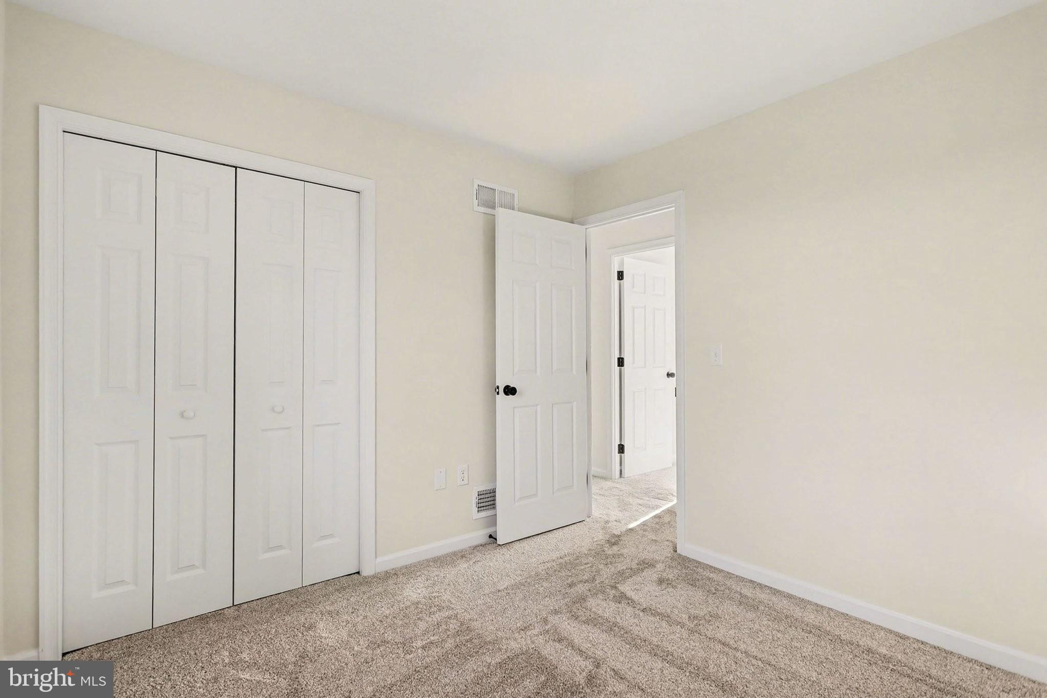 MAYTOWN VILLAGE SQUARE - Residential