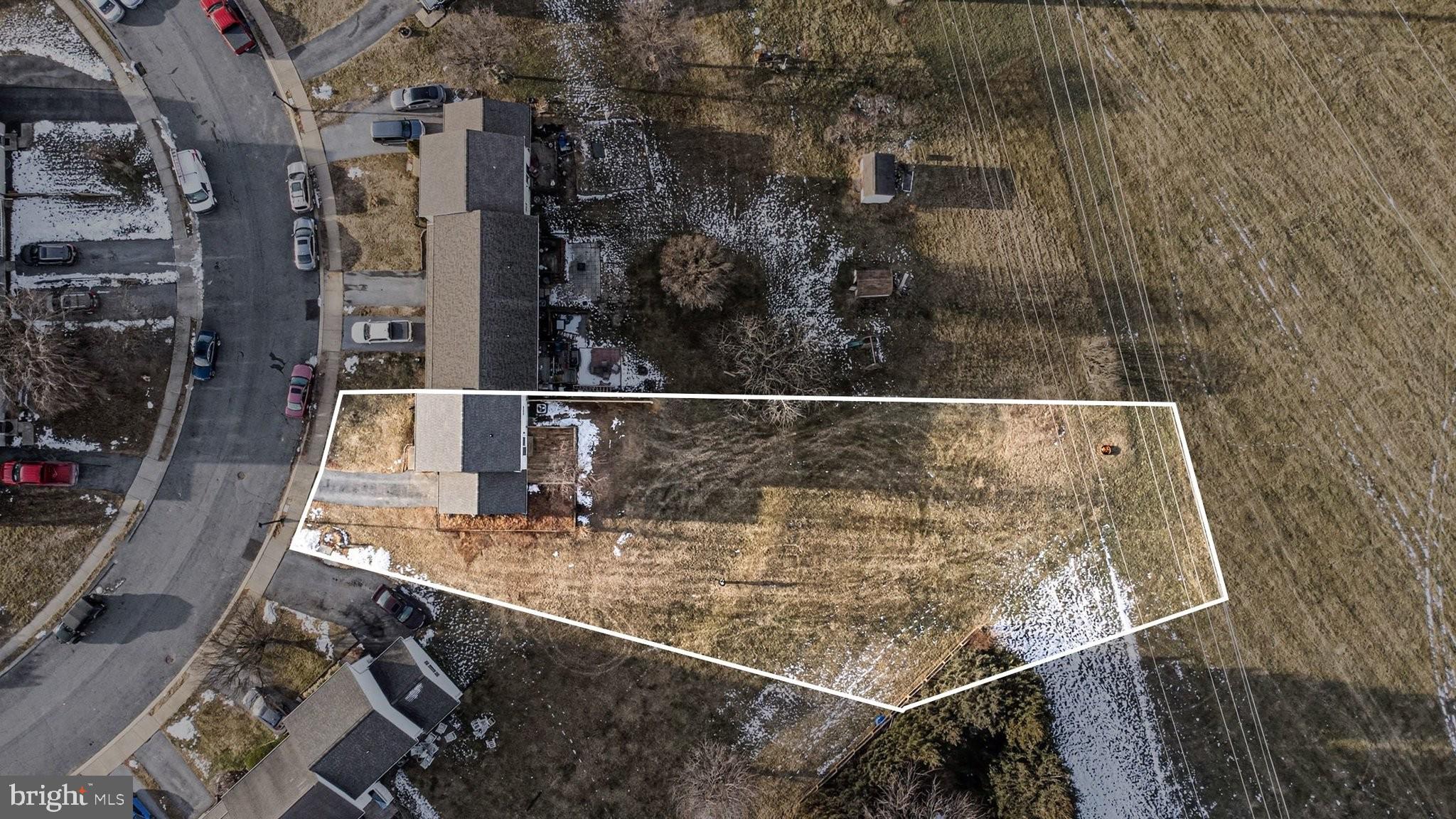 MAYTOWN VILLAGE SQUARE - Residential