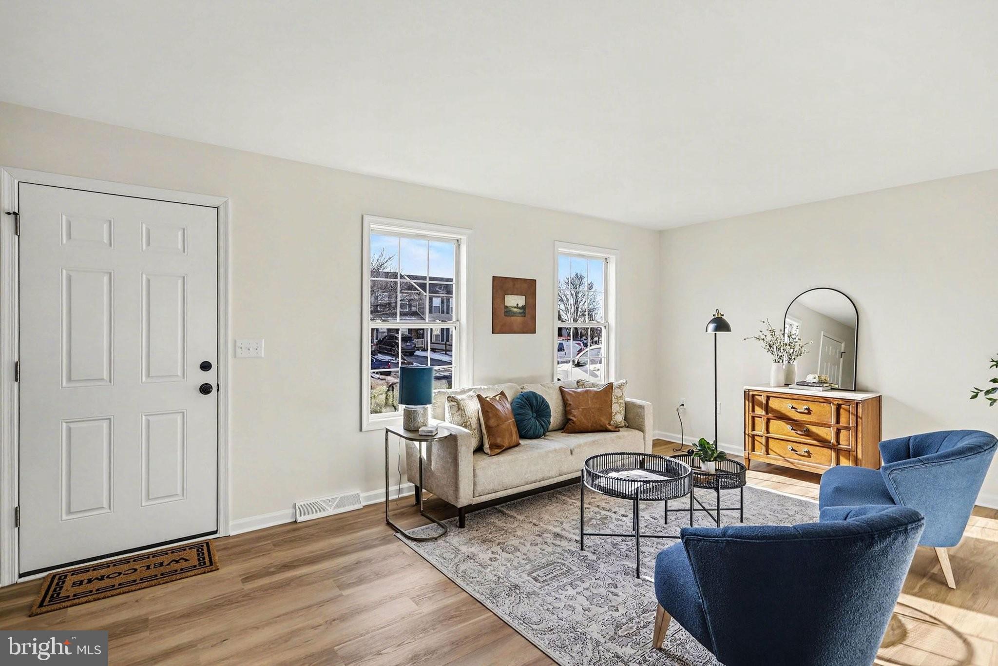 MAYTOWN VILLAGE SQUARE - Residential