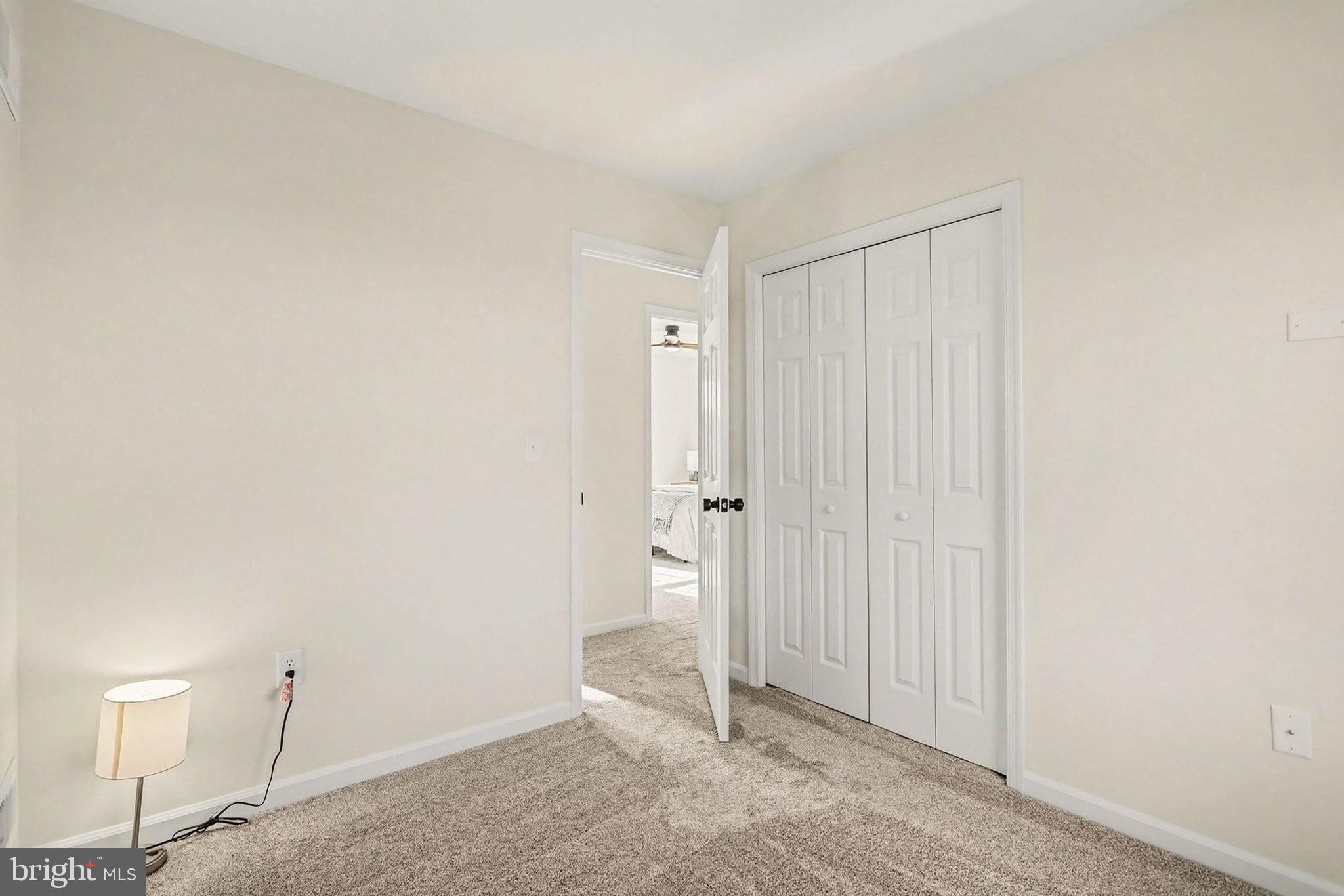 MAYTOWN VILLAGE SQUARE - Residential