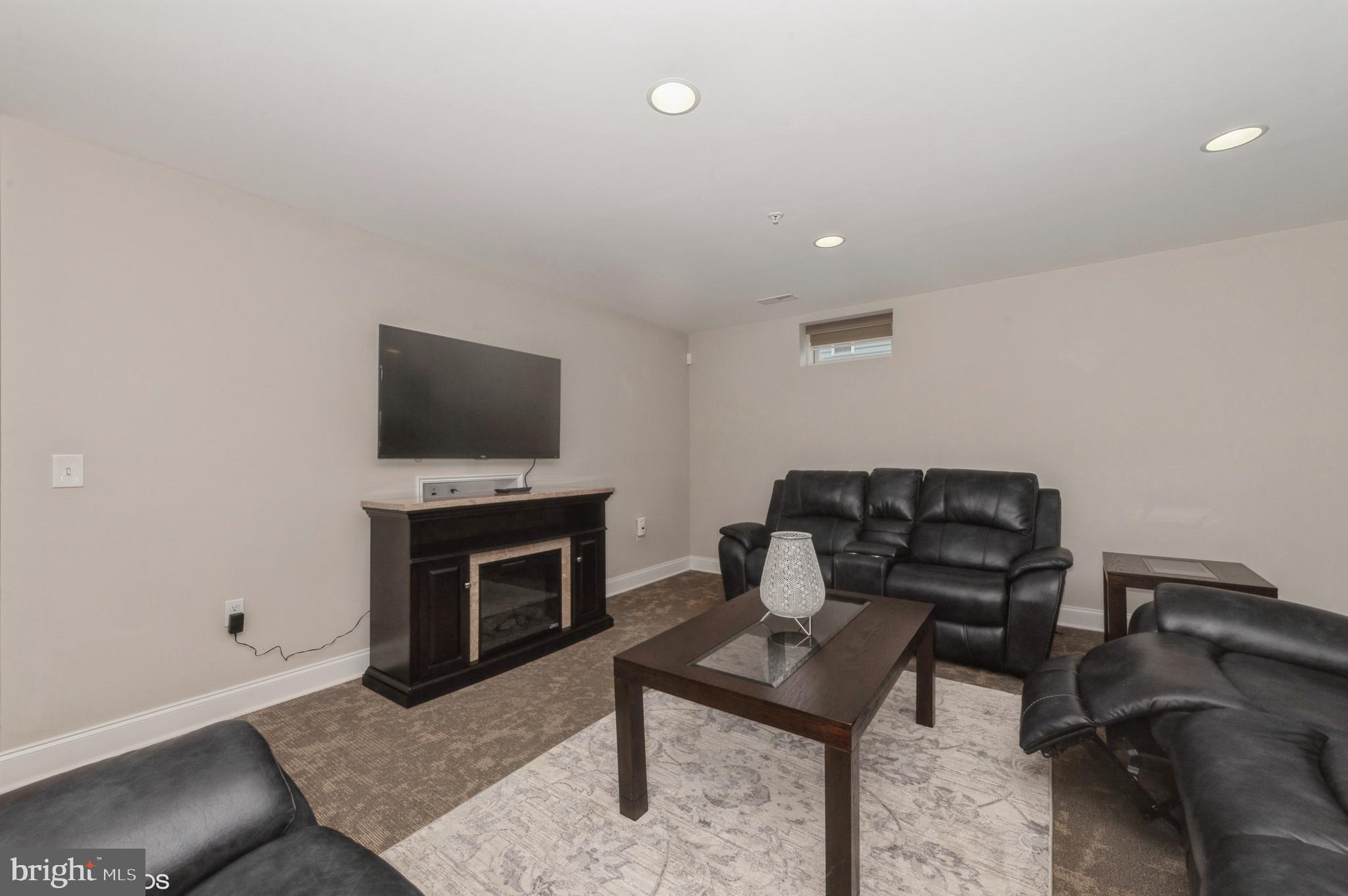 RESIDENCES AT QUARRY PLACE - Residential