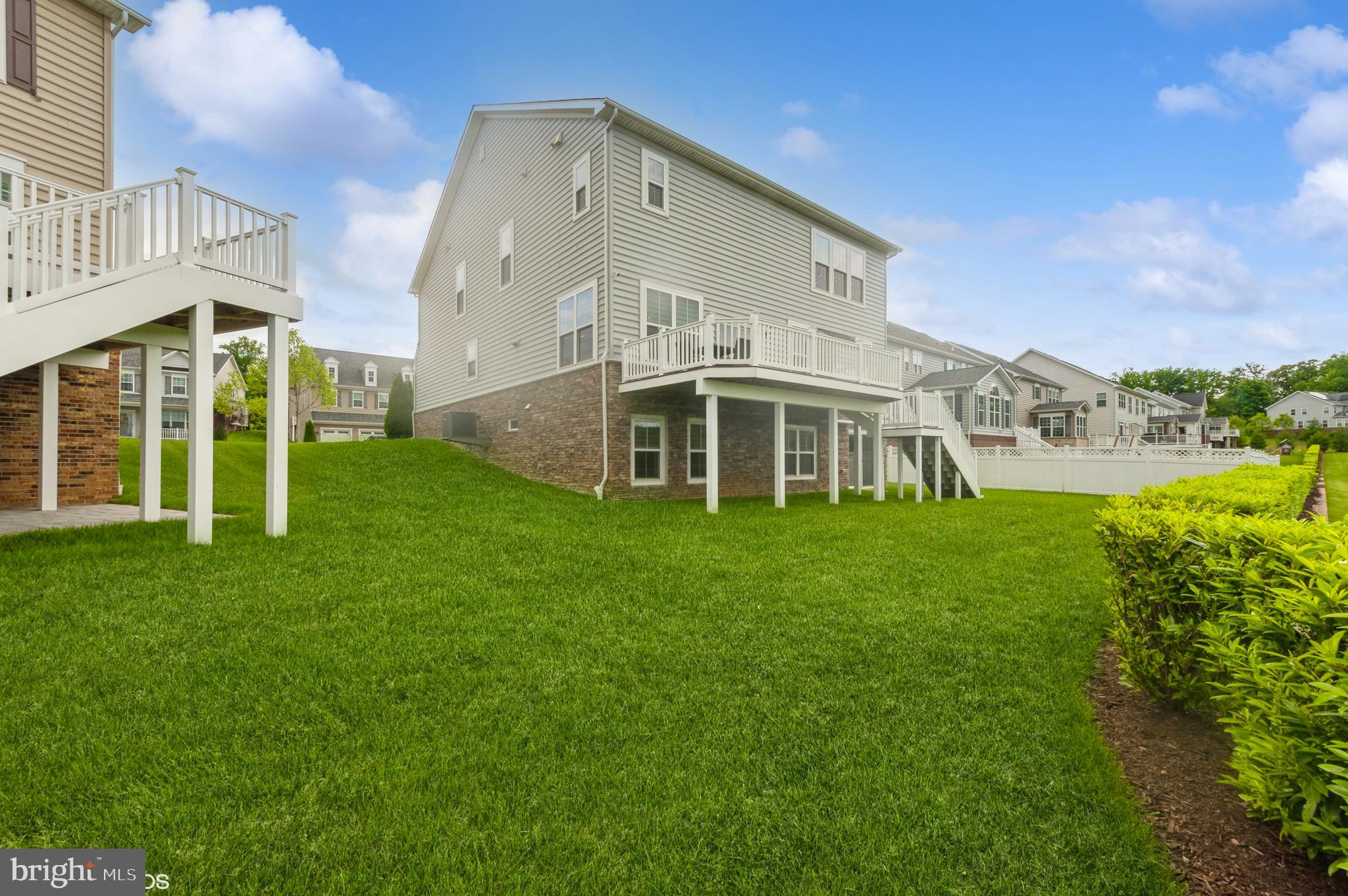 RESIDENCES AT QUARRY PLACE - Residential