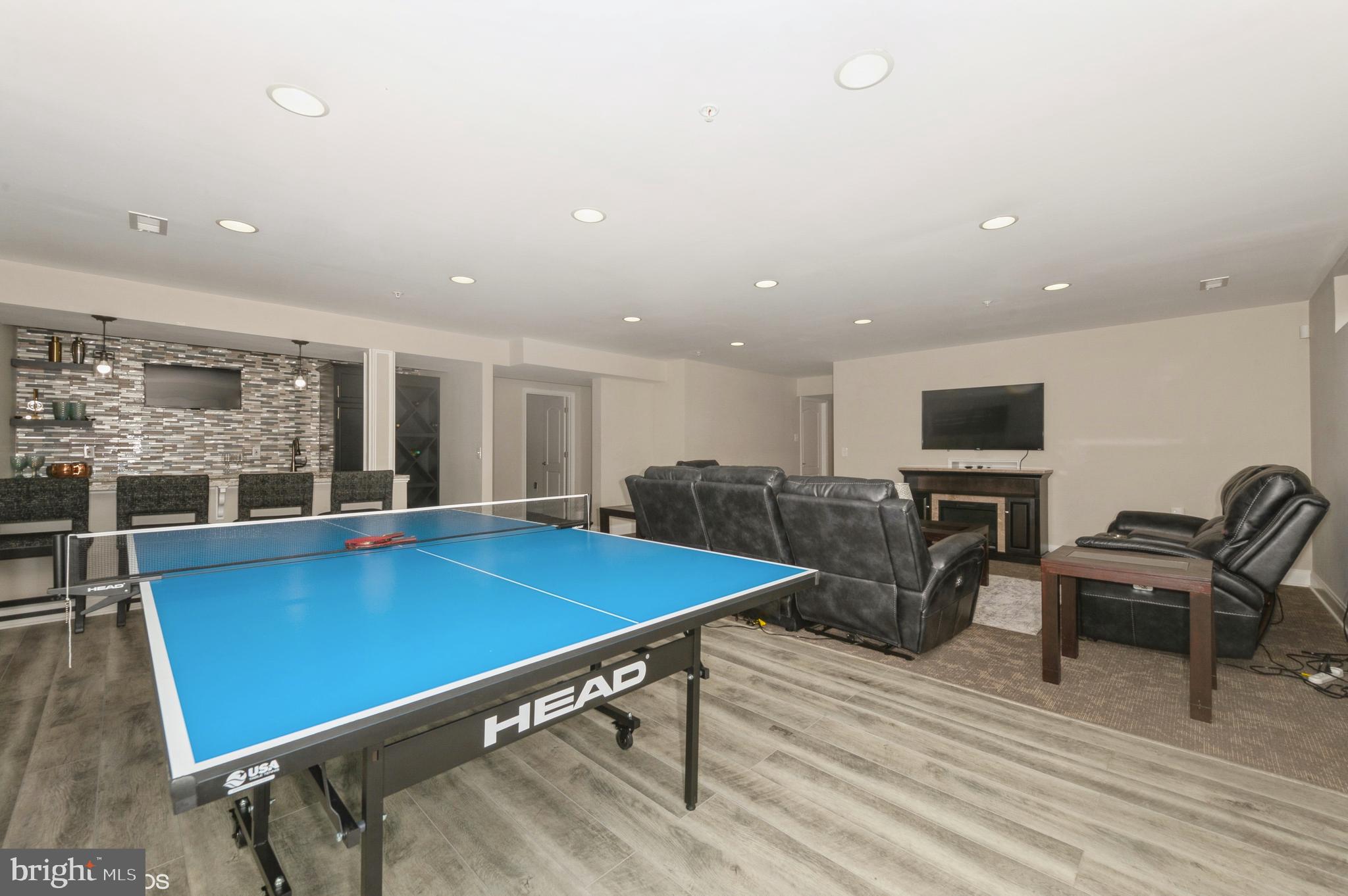 RESIDENCES AT QUARRY PLACE - Residential