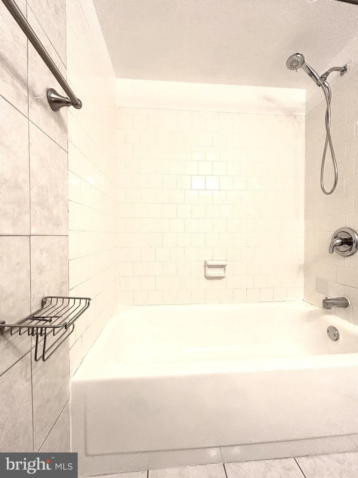 WOODLAKE TOWERS - Residential Lease