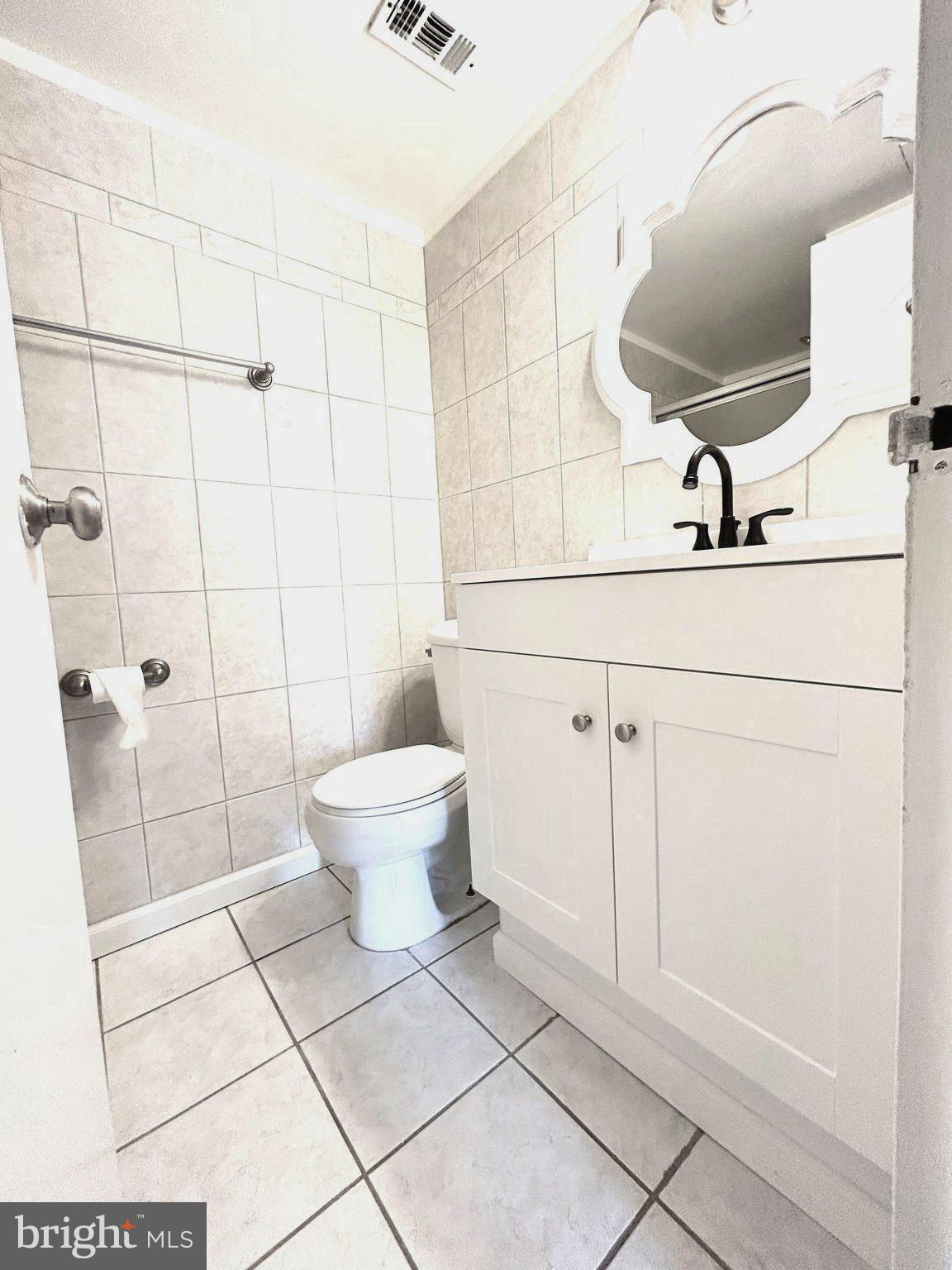 WOODLAKE TOWERS - Residential Lease