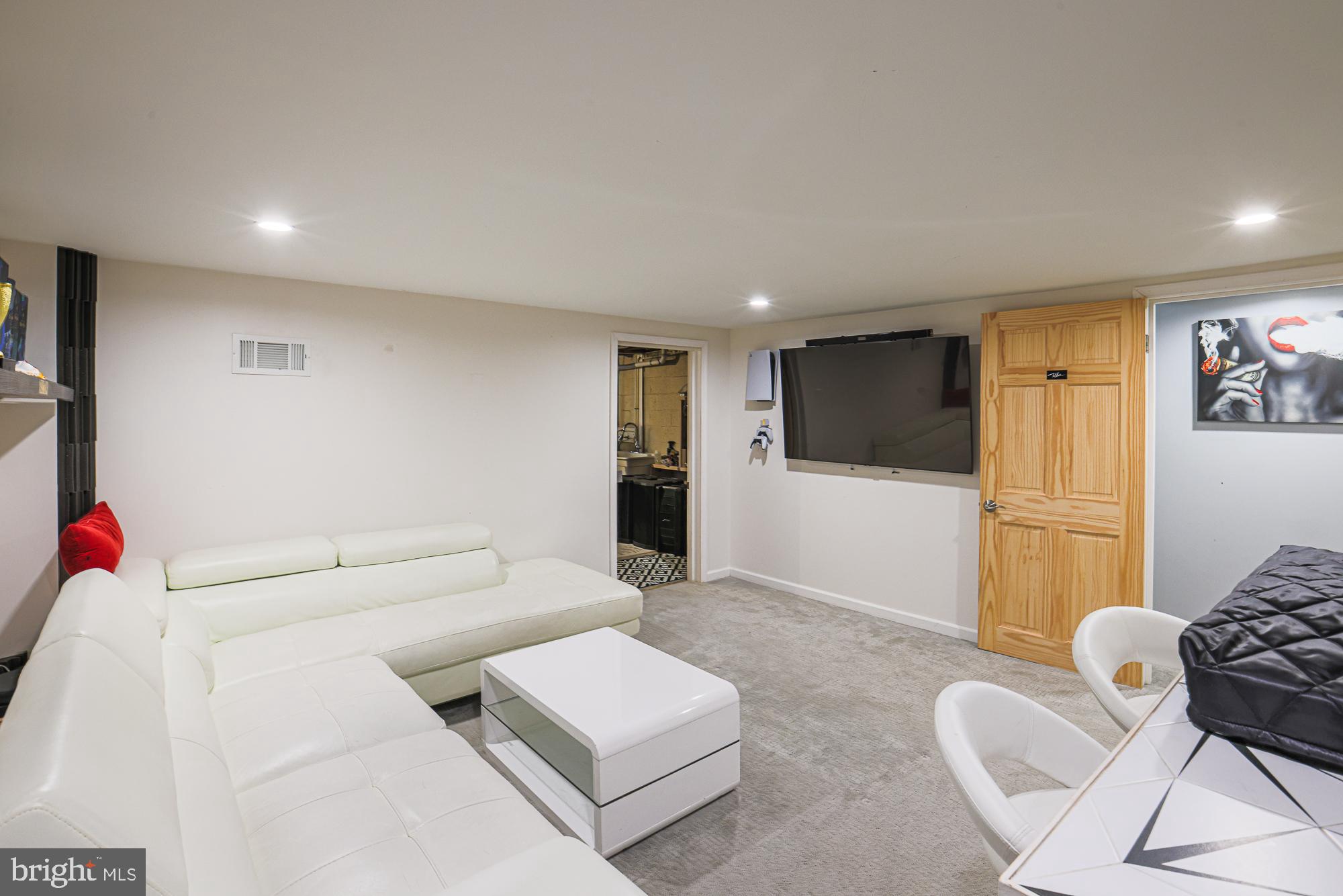 TOWSON PARK - Residential