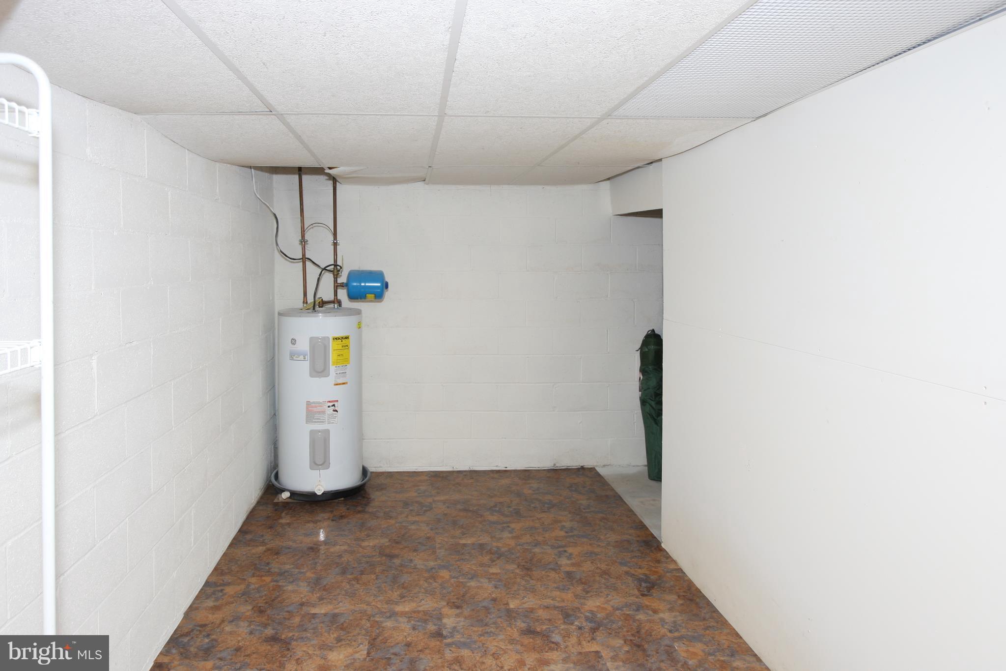 BRADFORD VILLAGE - Residential