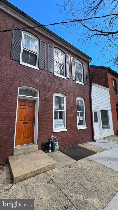 129 FOURTH STREET A FREDERICK MD 21701