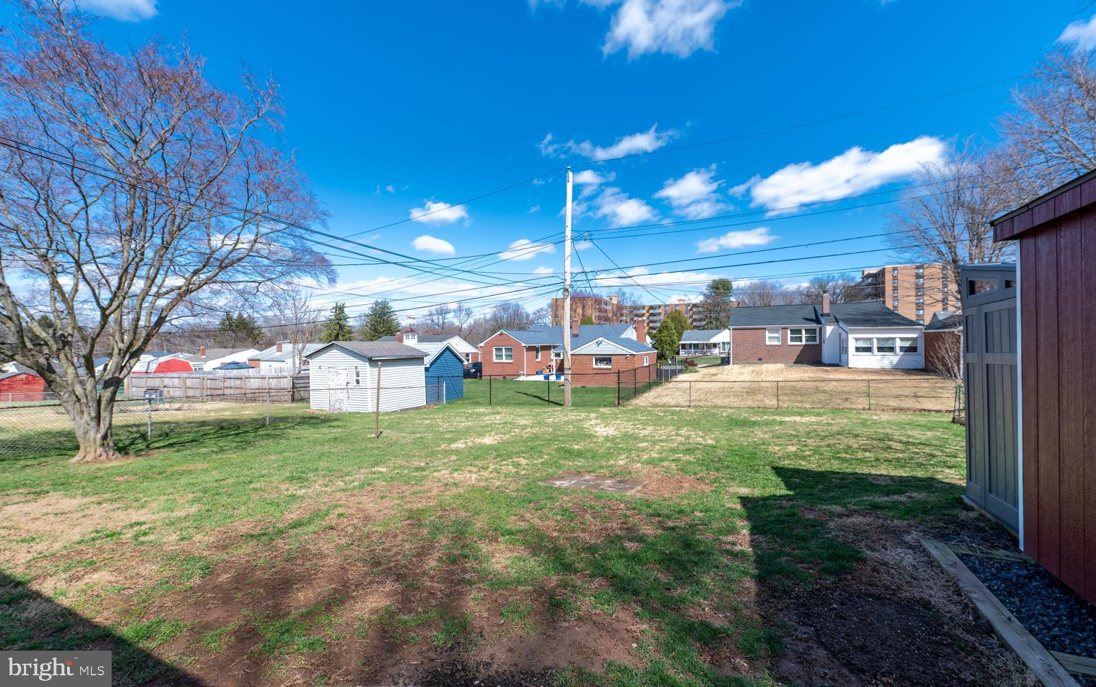 DEKALB MANOR - Residential