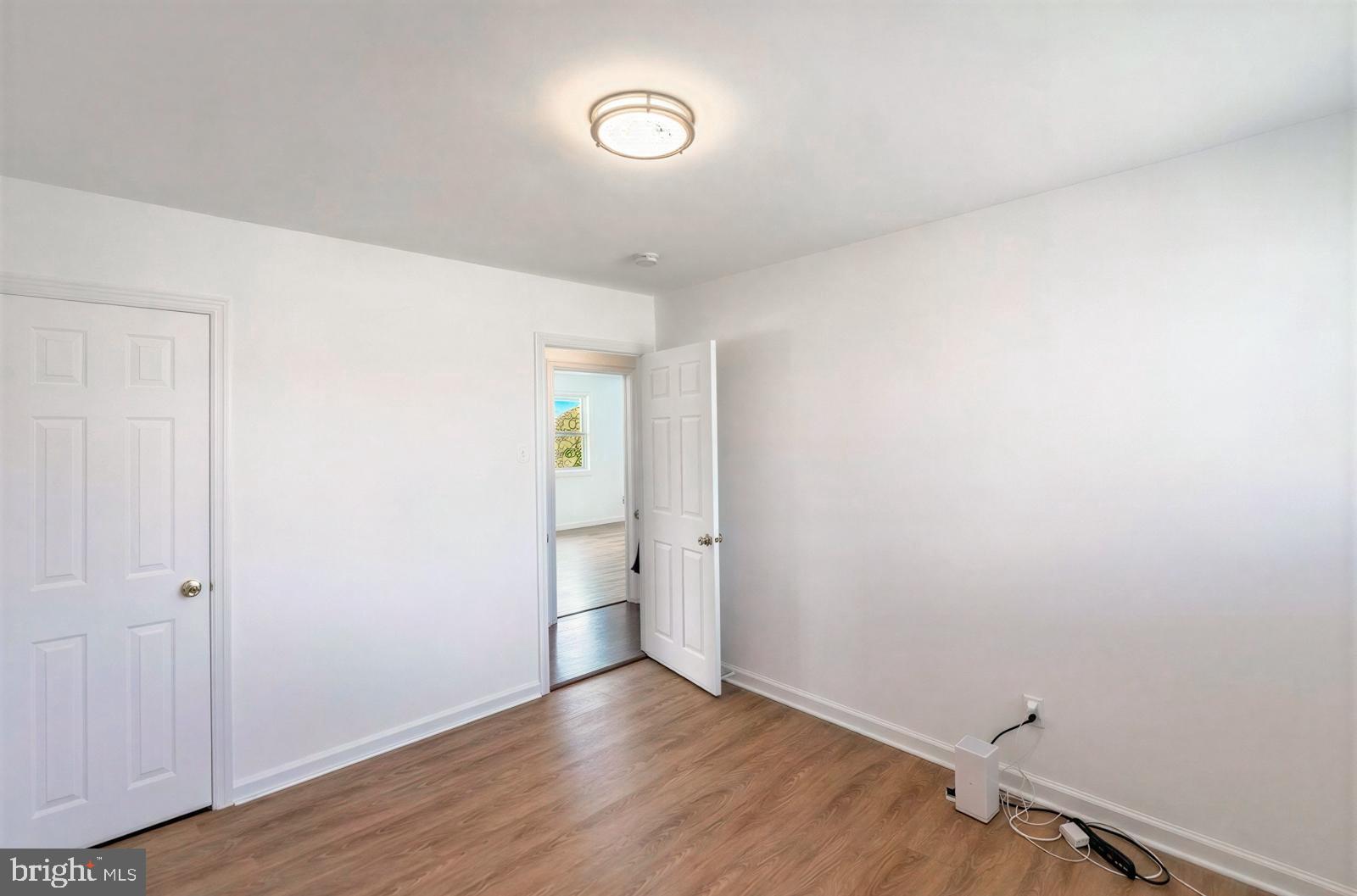 DEKALB MANOR - Residential