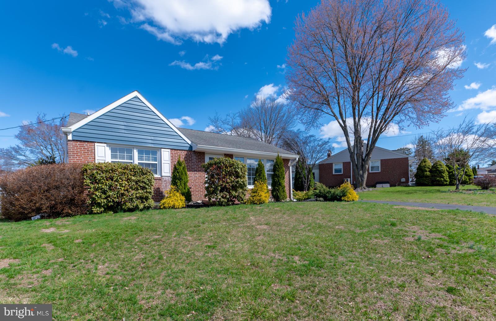 DEKALB MANOR - Residential