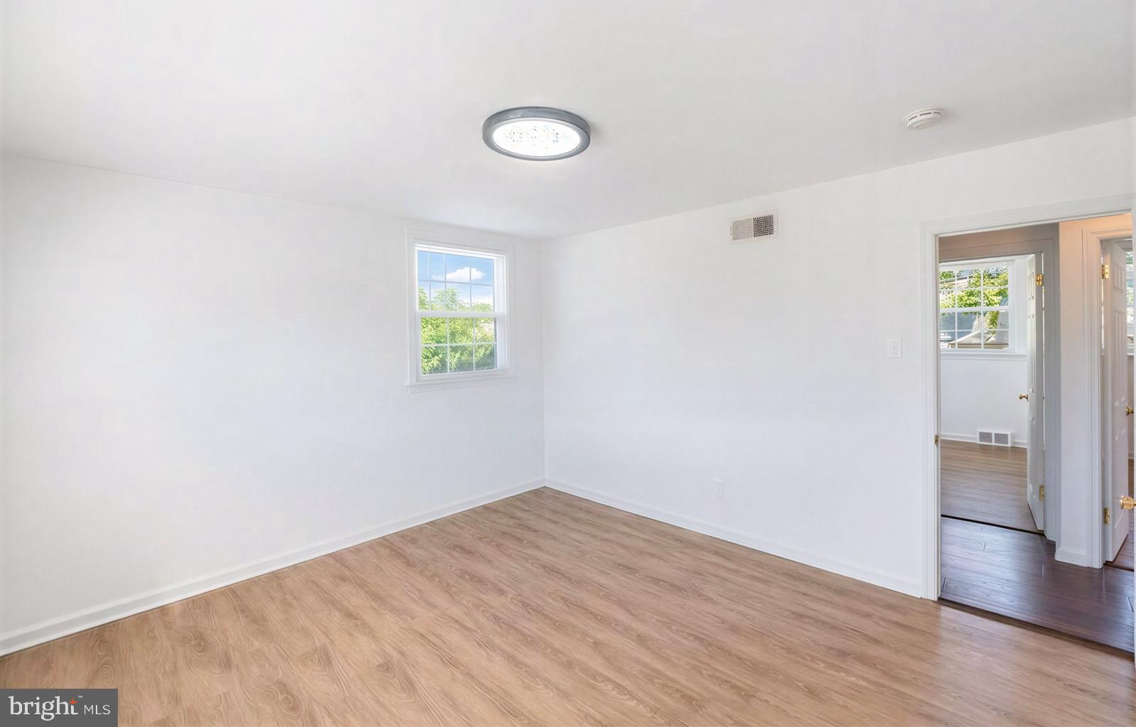 DEKALB MANOR - Residential