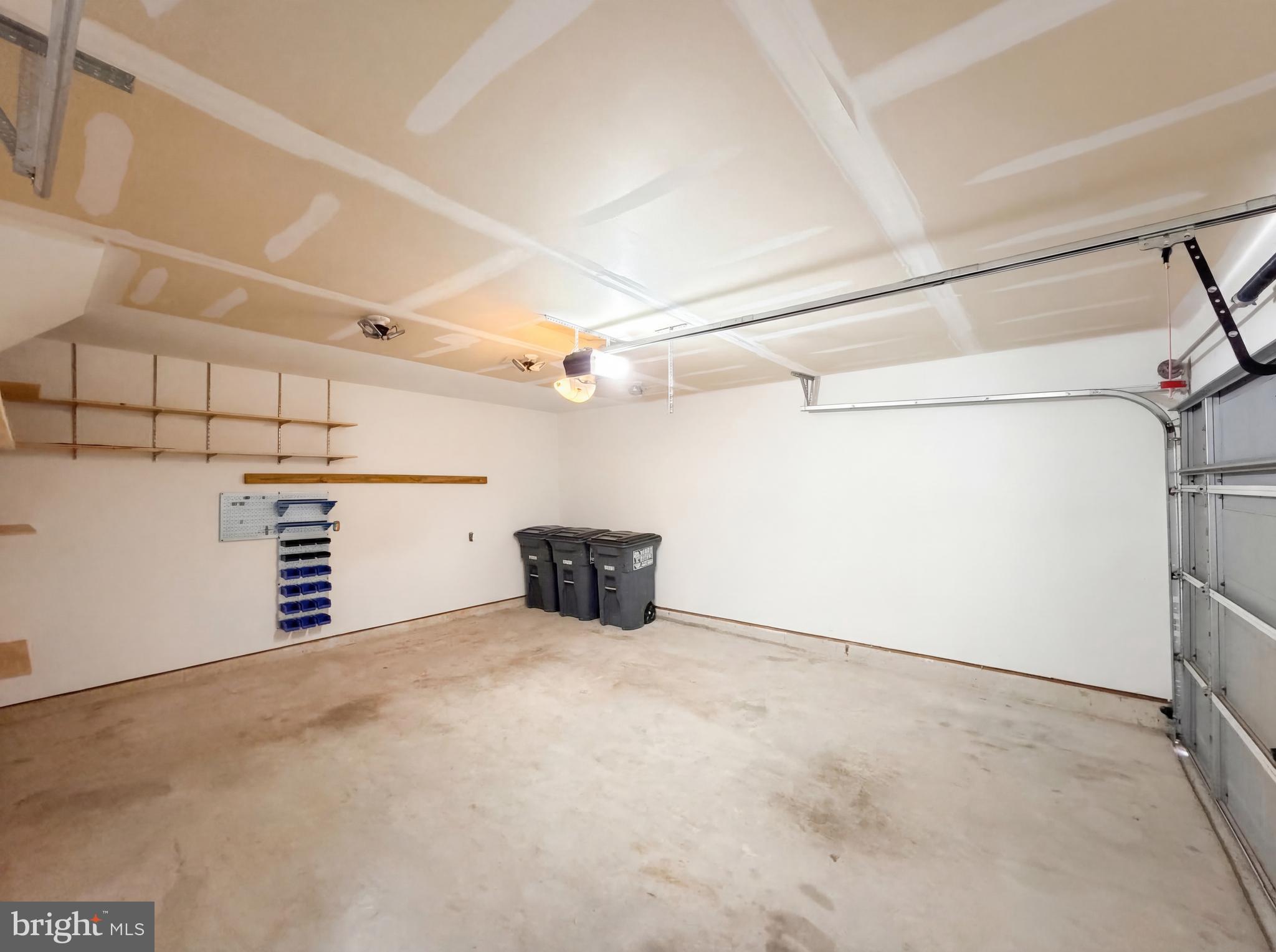 SPRING LAKES - Residential