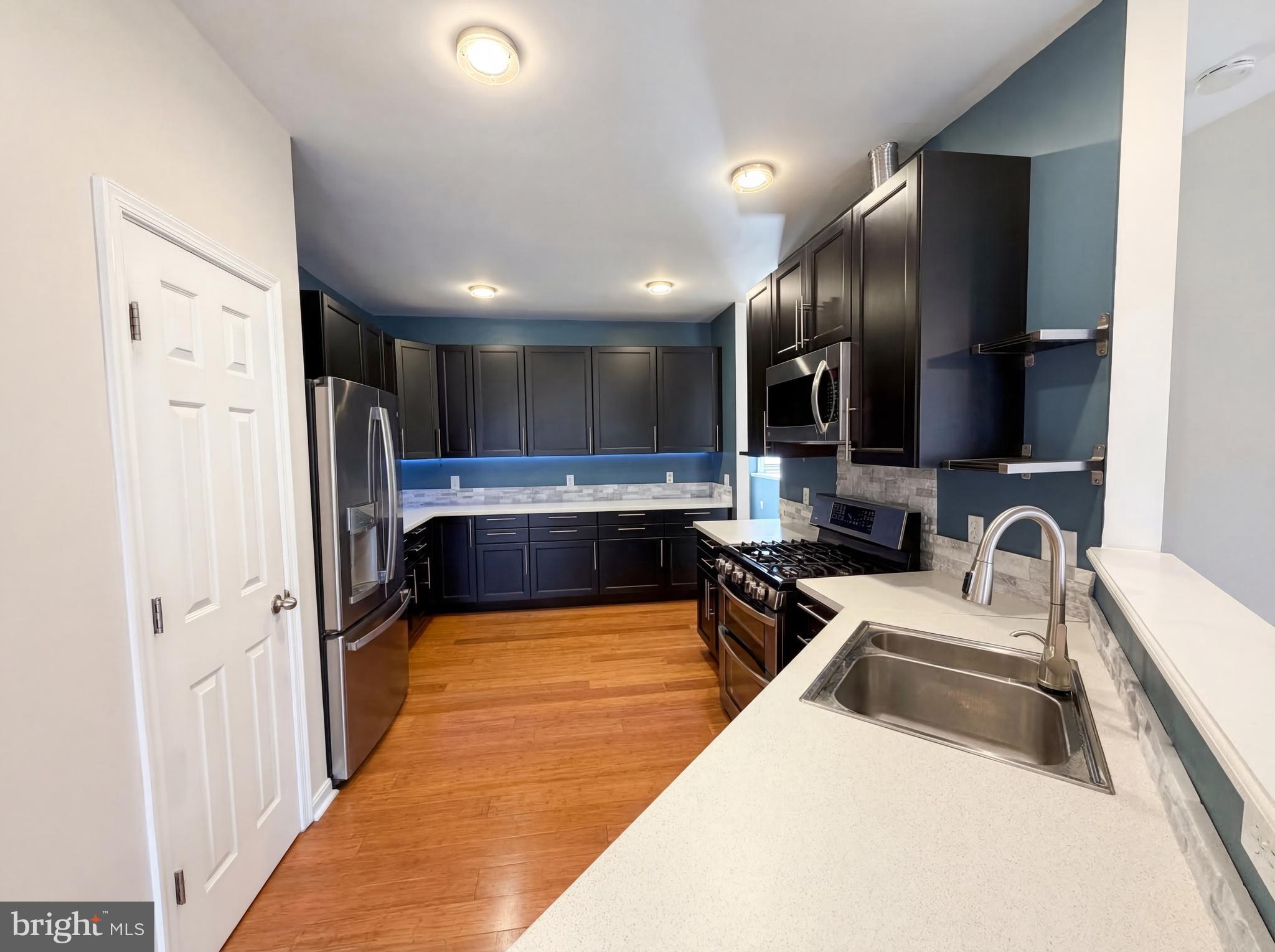 SPRING LAKES - Residential