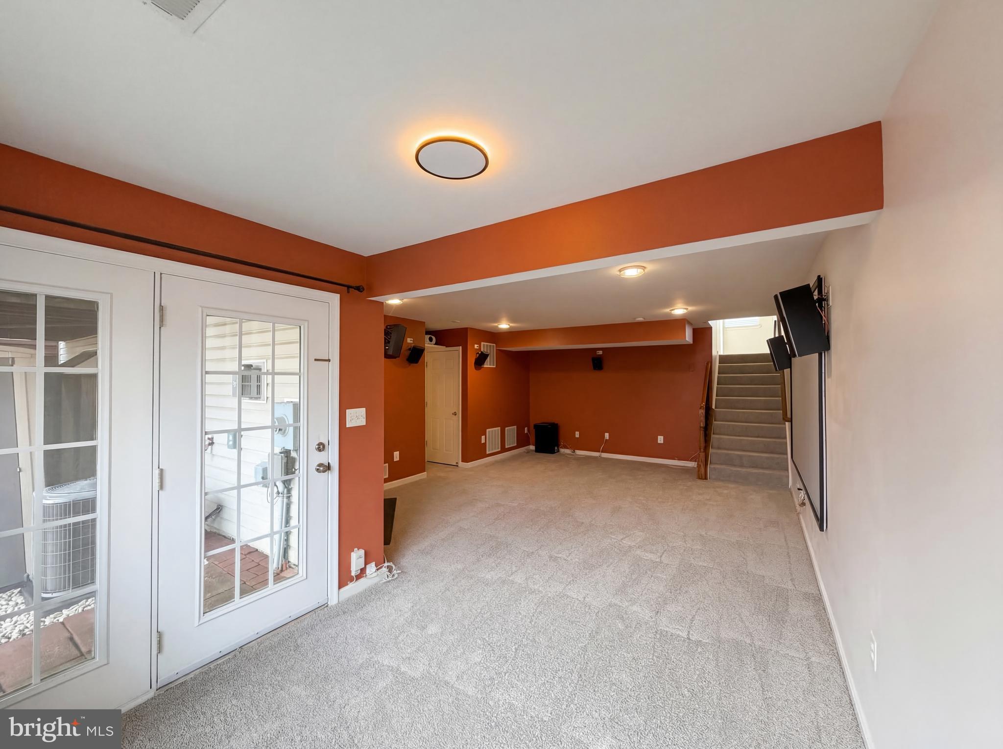 SPRING LAKES - Residential