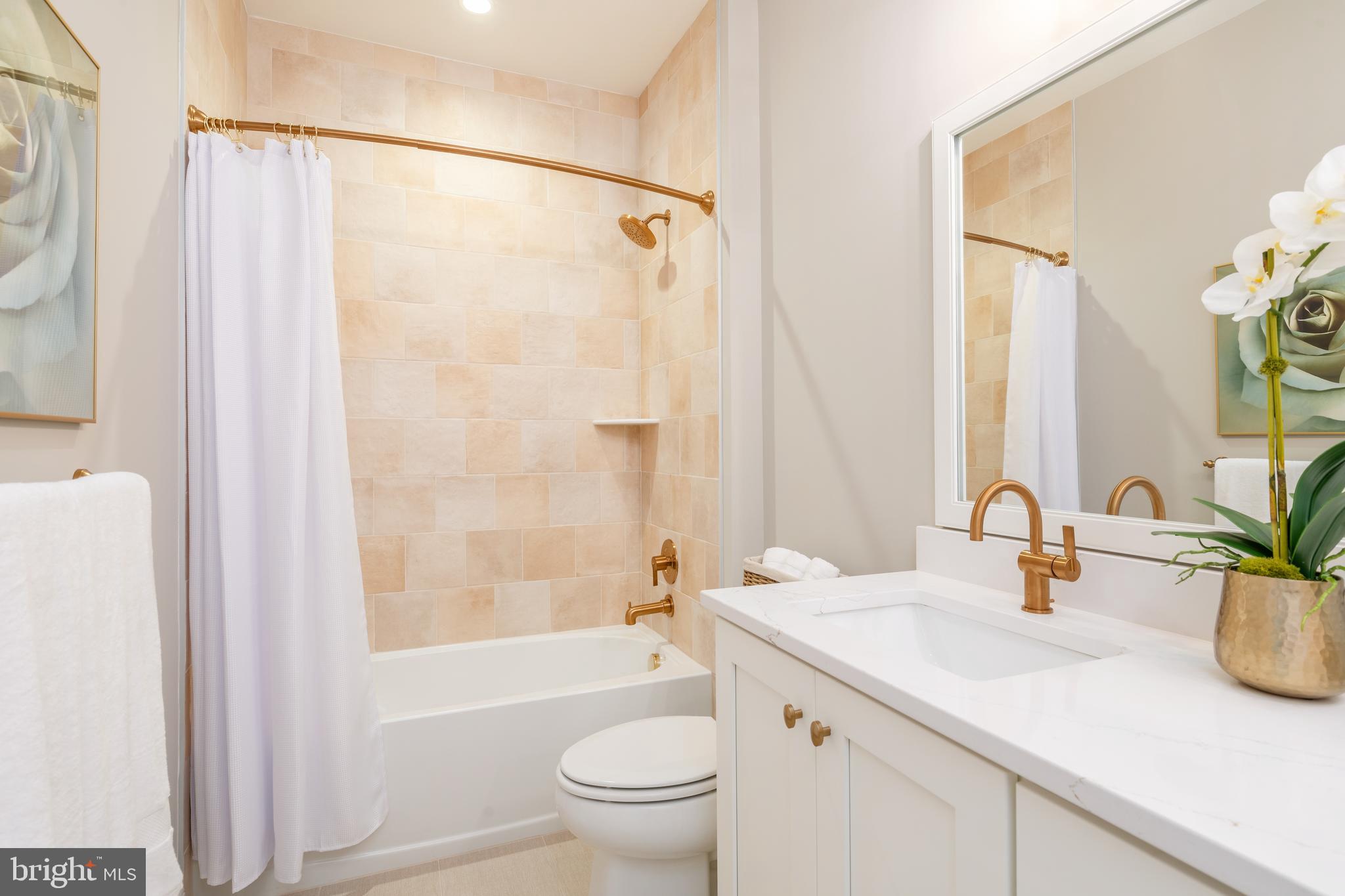 IRONSTONE AT BLUE BELL - Residential