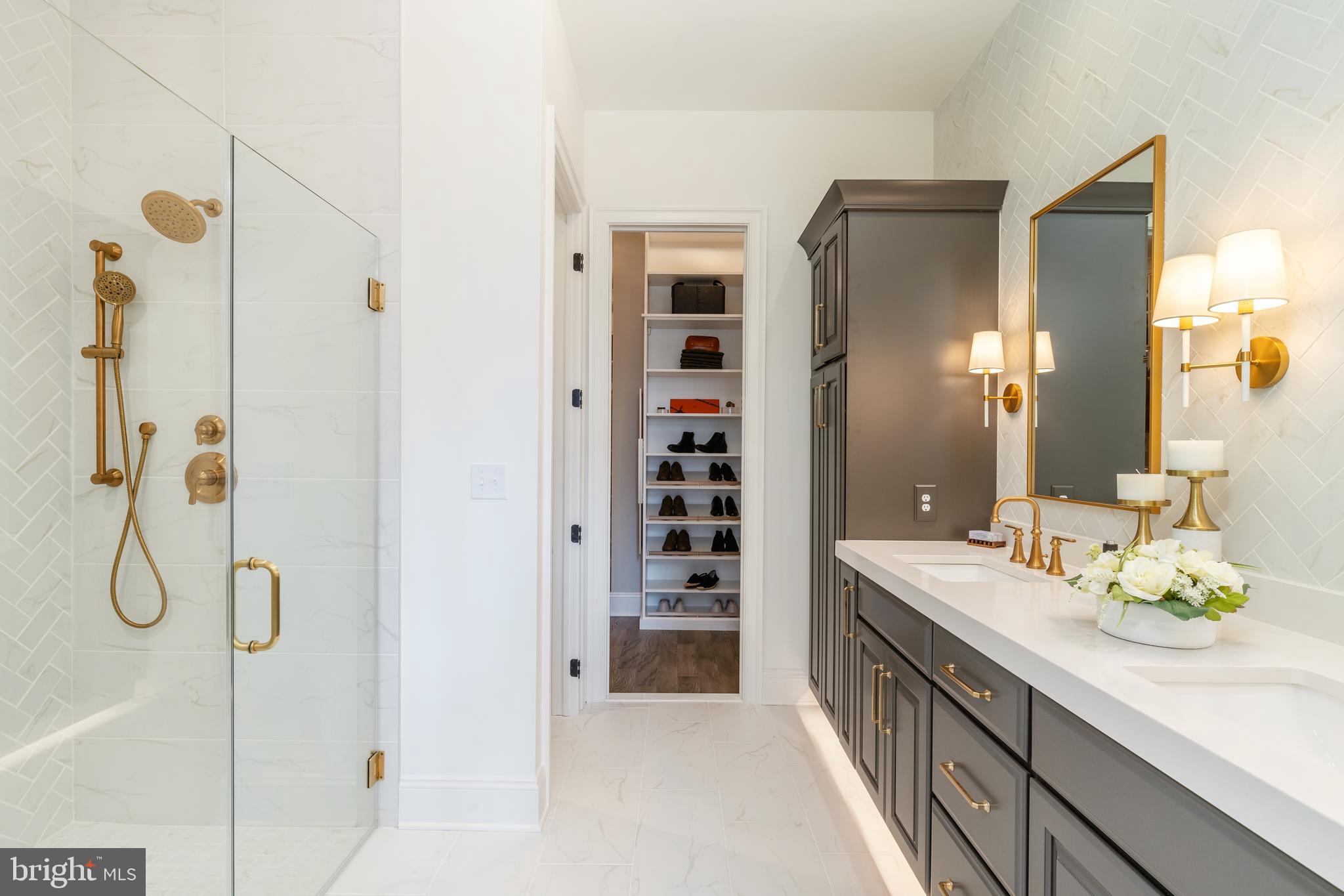 IRONSTONE AT BLUE BELL - Residential